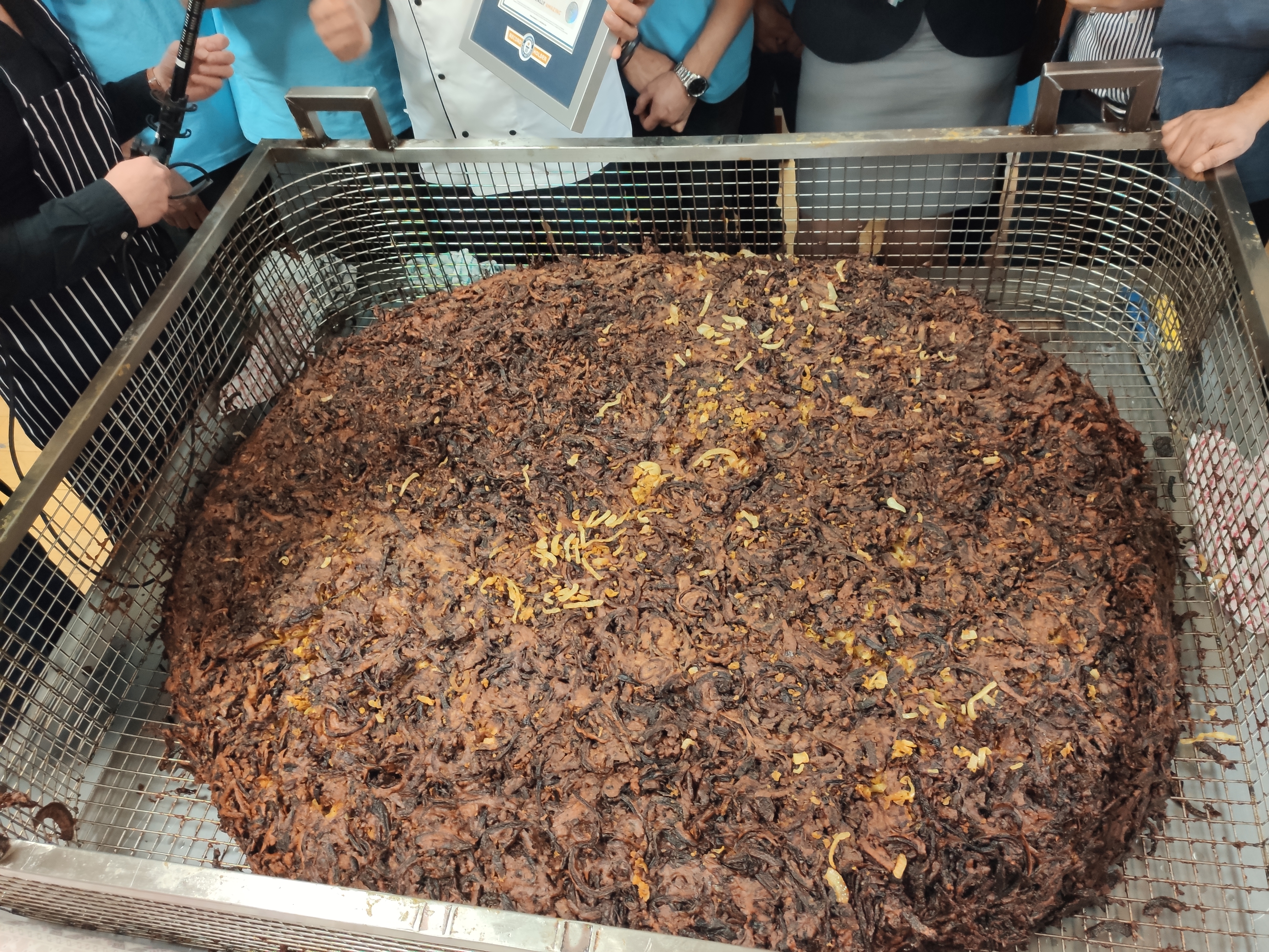 The record for the largest onion bhaji is broken at the East London Mosque and London Muslim Centre