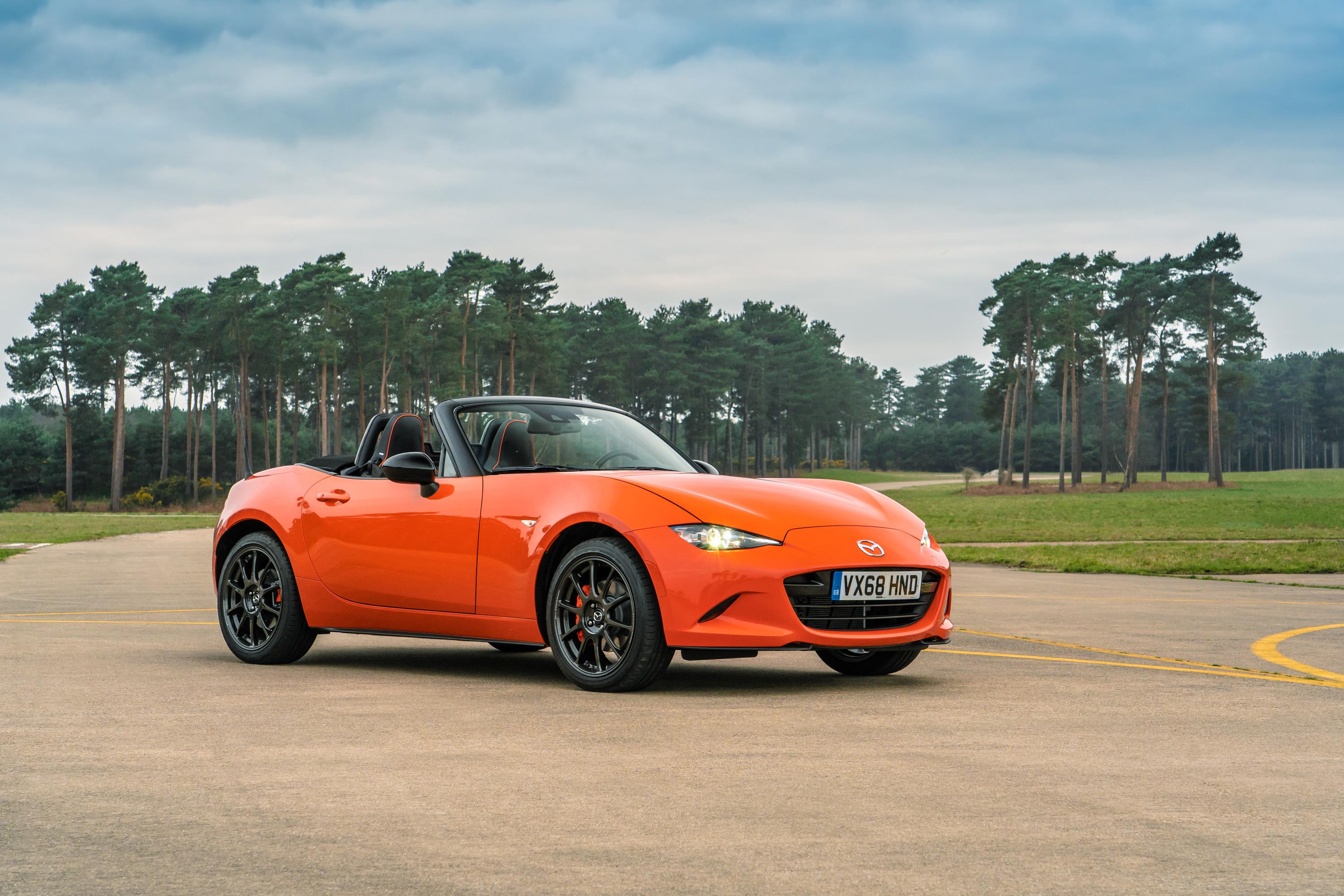 Mazda MX-5 exterior