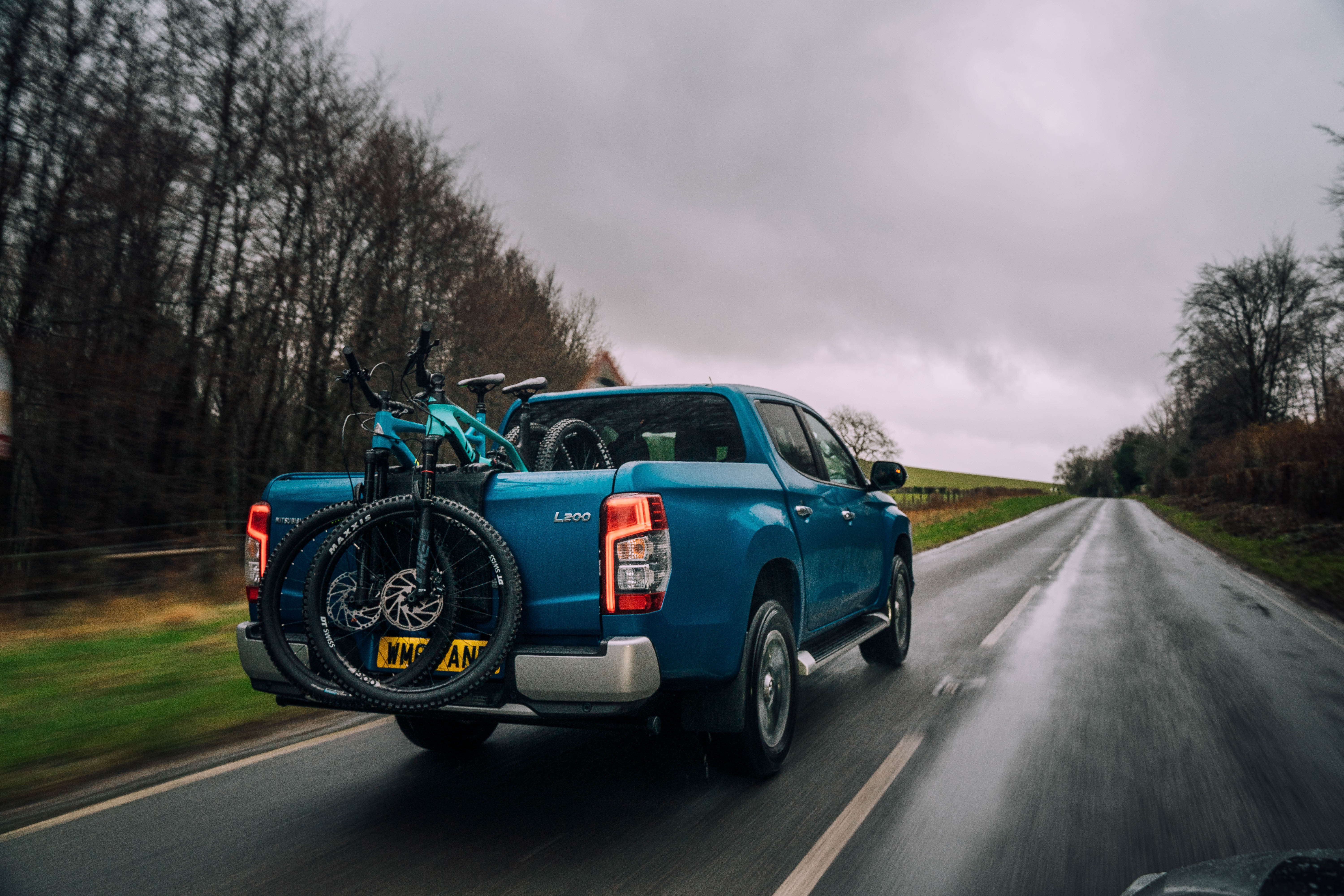Bike test L200 dynamic
