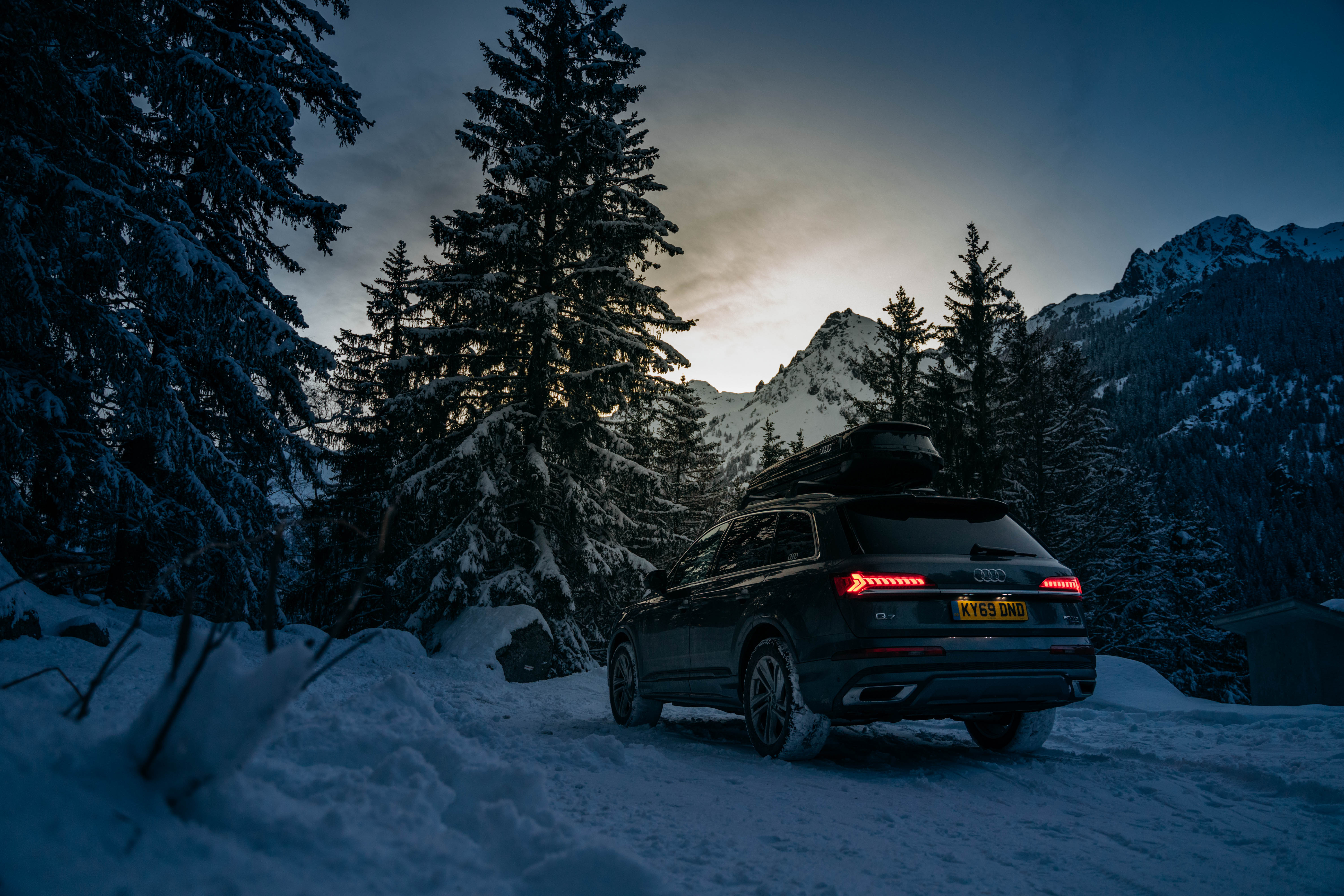 Audi Q7 and Porsche Cayenne Coupe