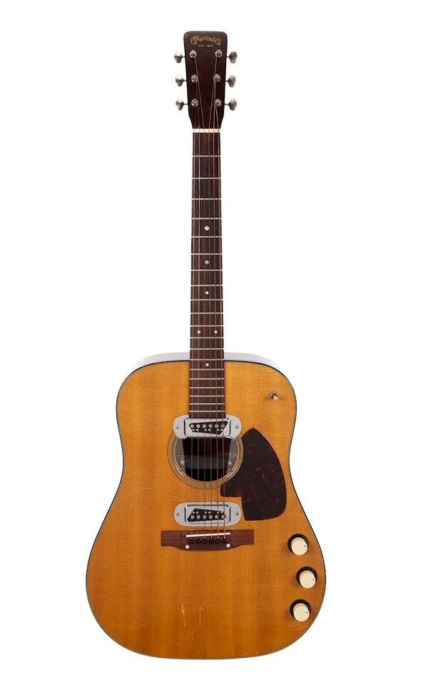 Kurt Cobain s MTV Unplugged guitar going under the hammer