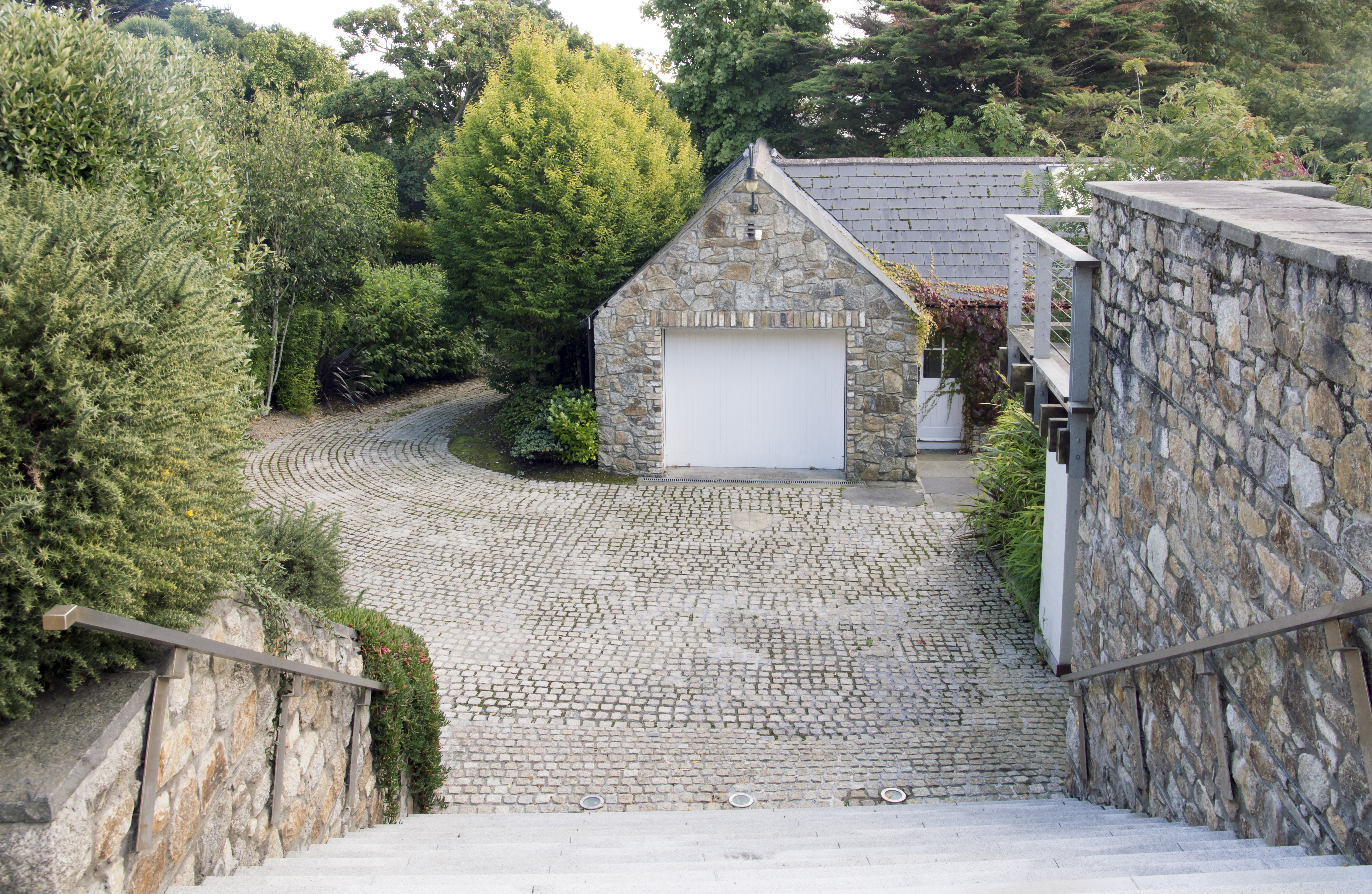 The Airbnb where Matt Damon isolated during lockdown in ...