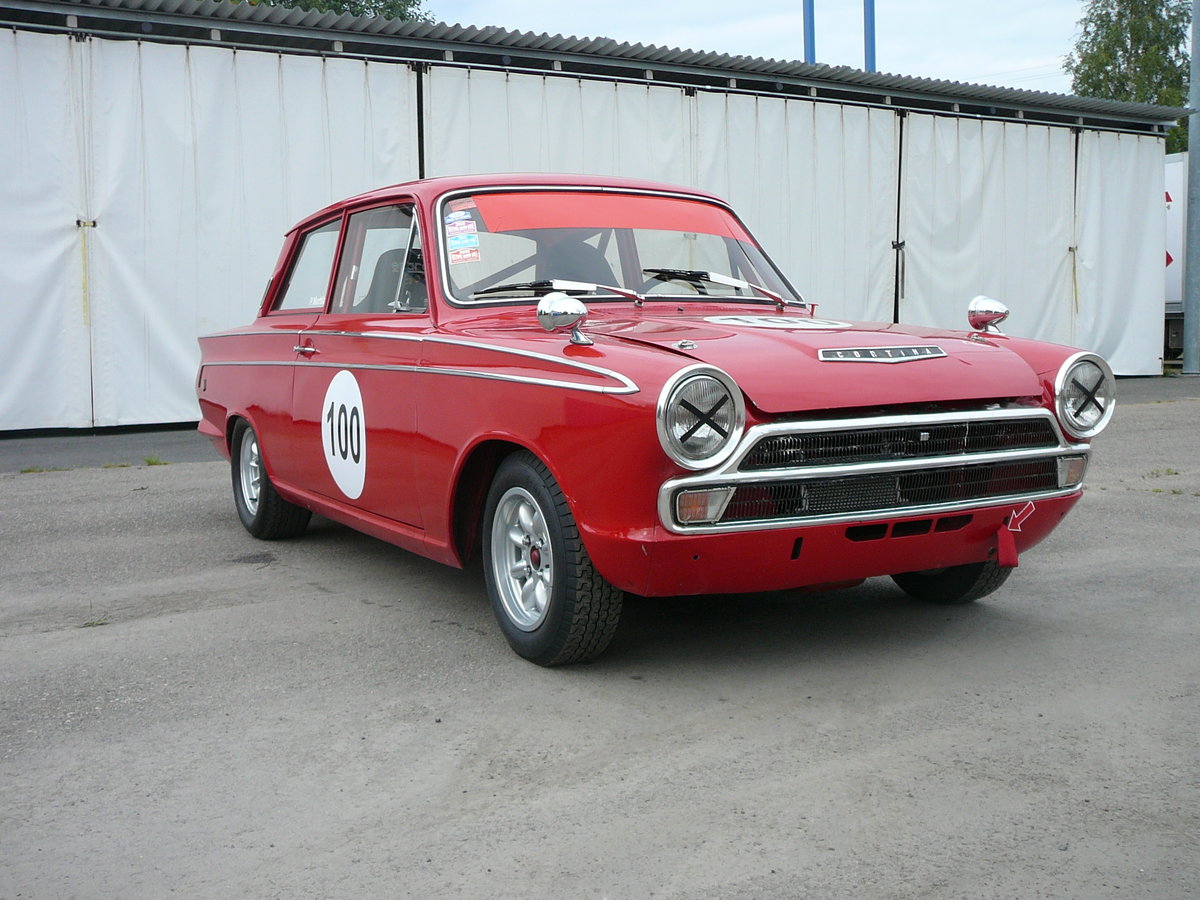 Ford Cortina