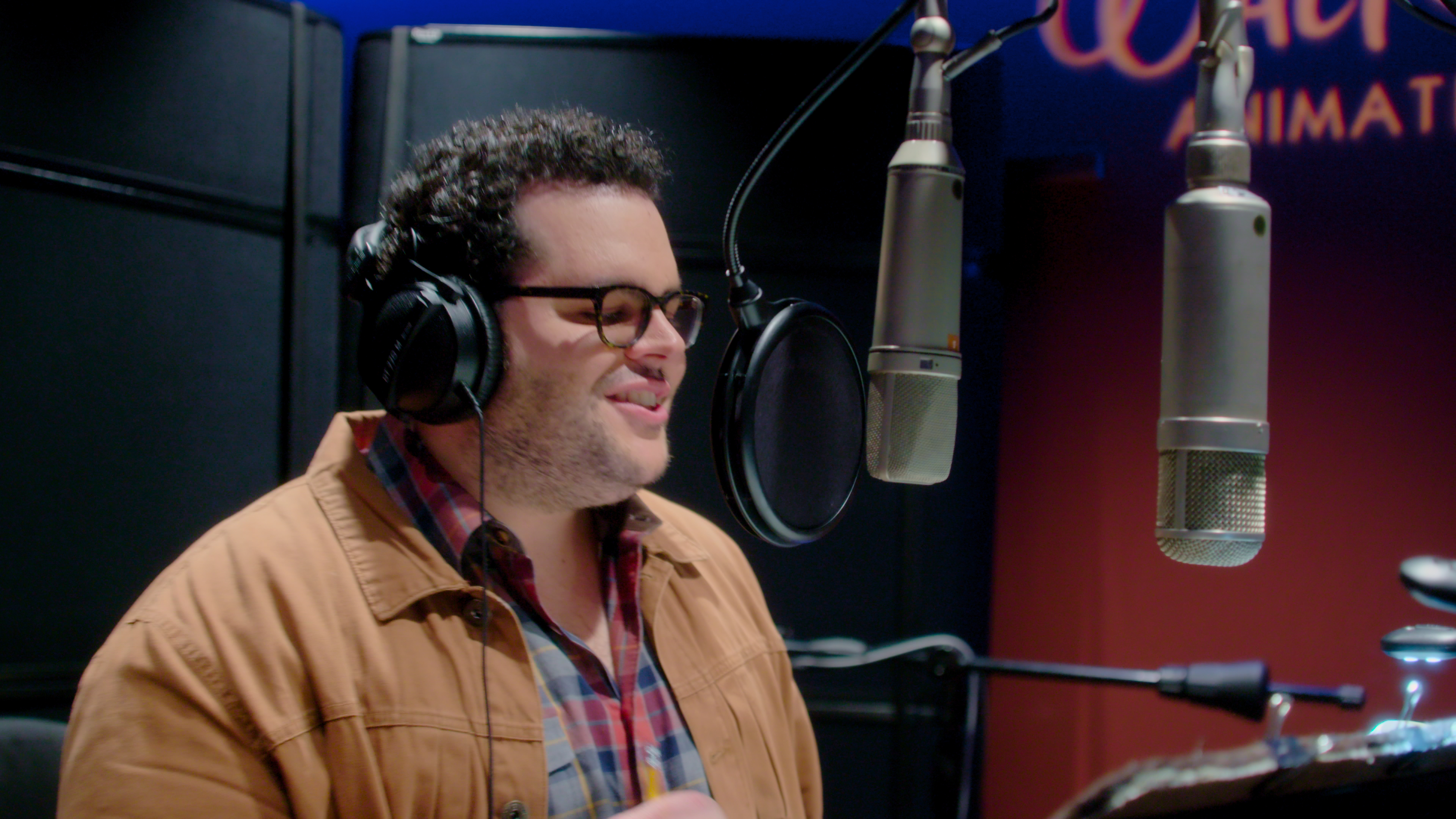 Frozen 2 star Josh Gad 