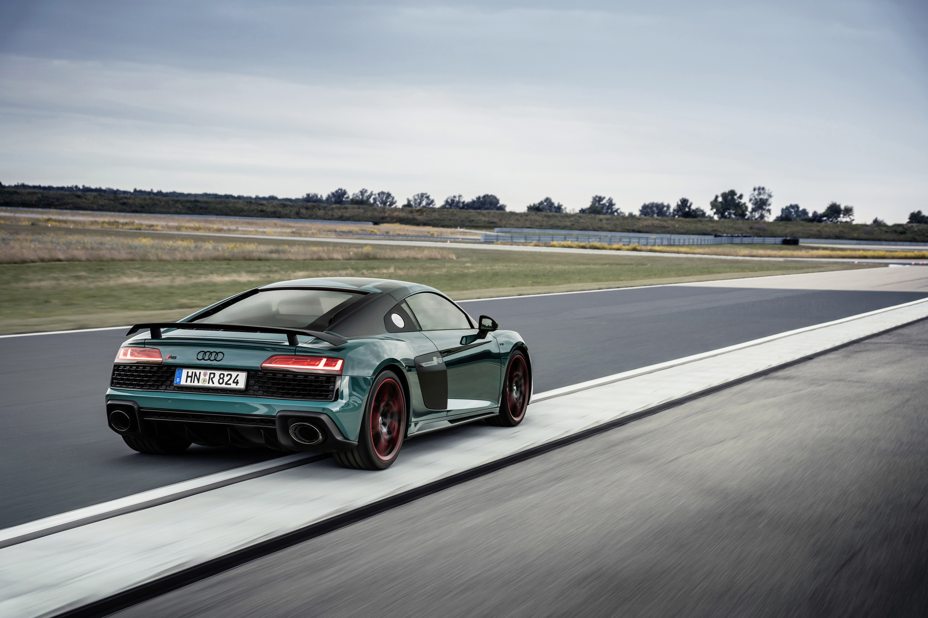 R8 Green Hell