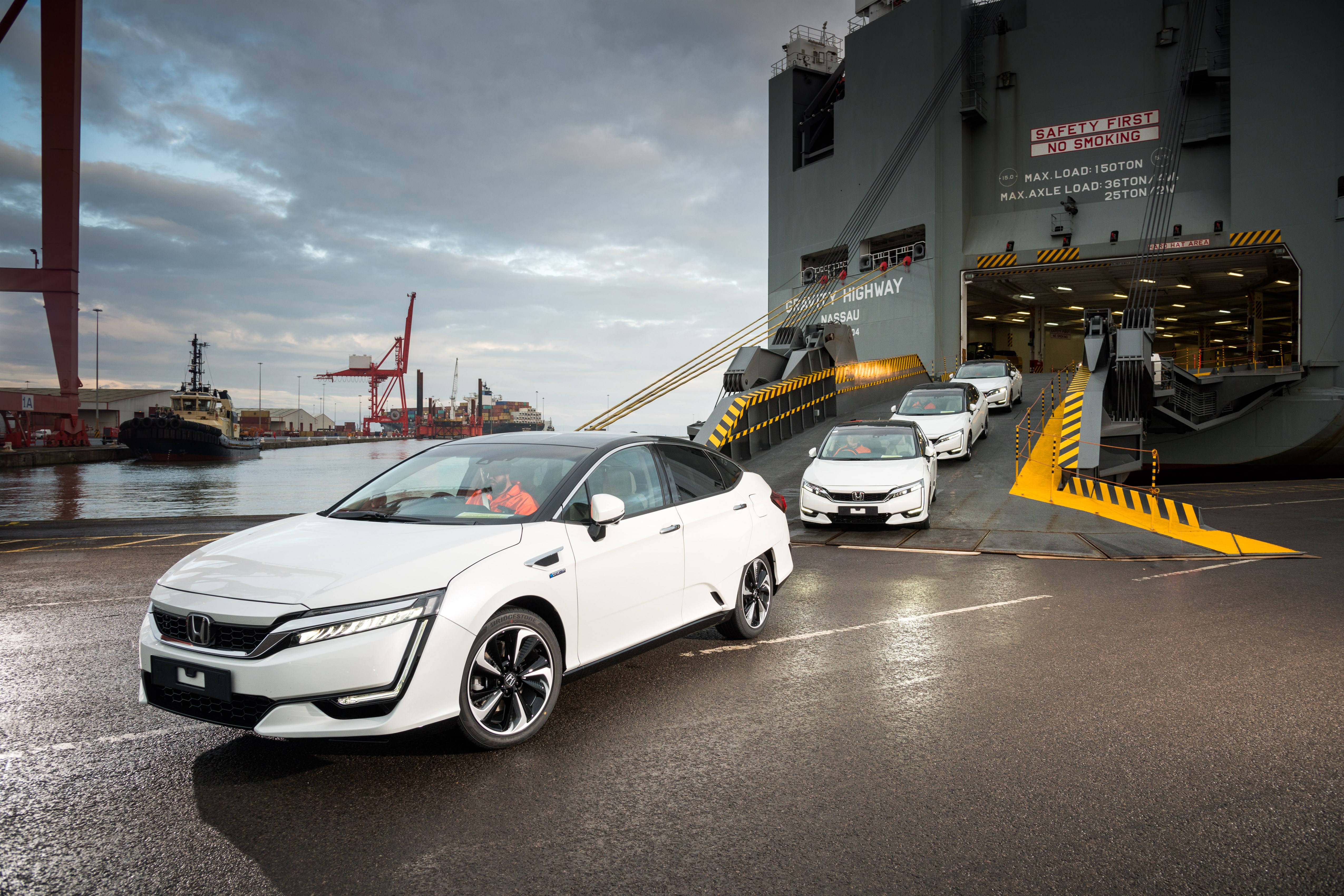 First Honda Clarity Fuel Cell Arrives in Europe