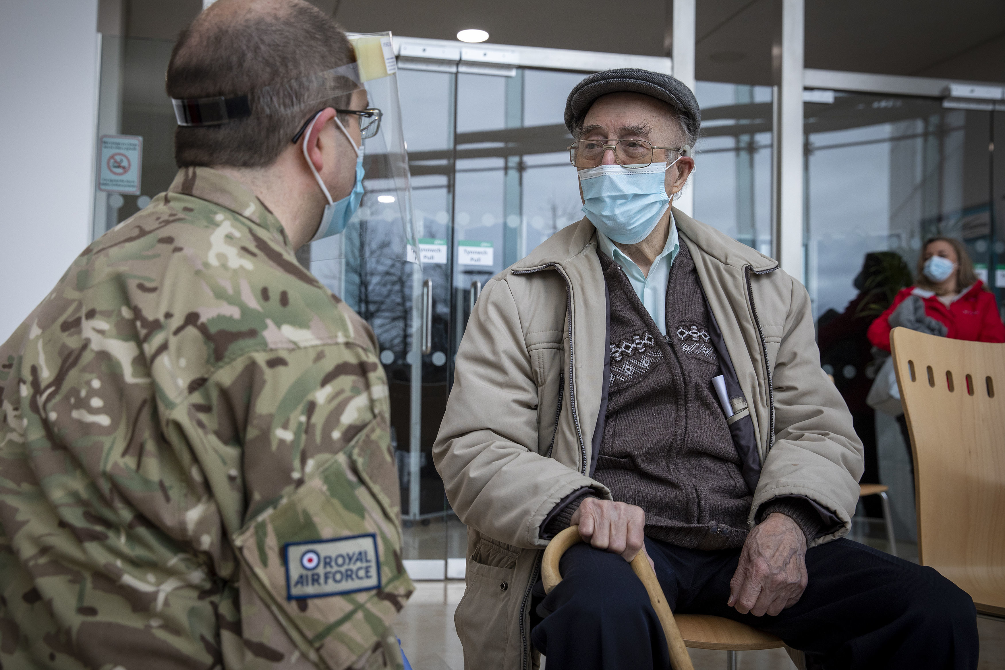 RAF veteran gets coronavirus vaccination