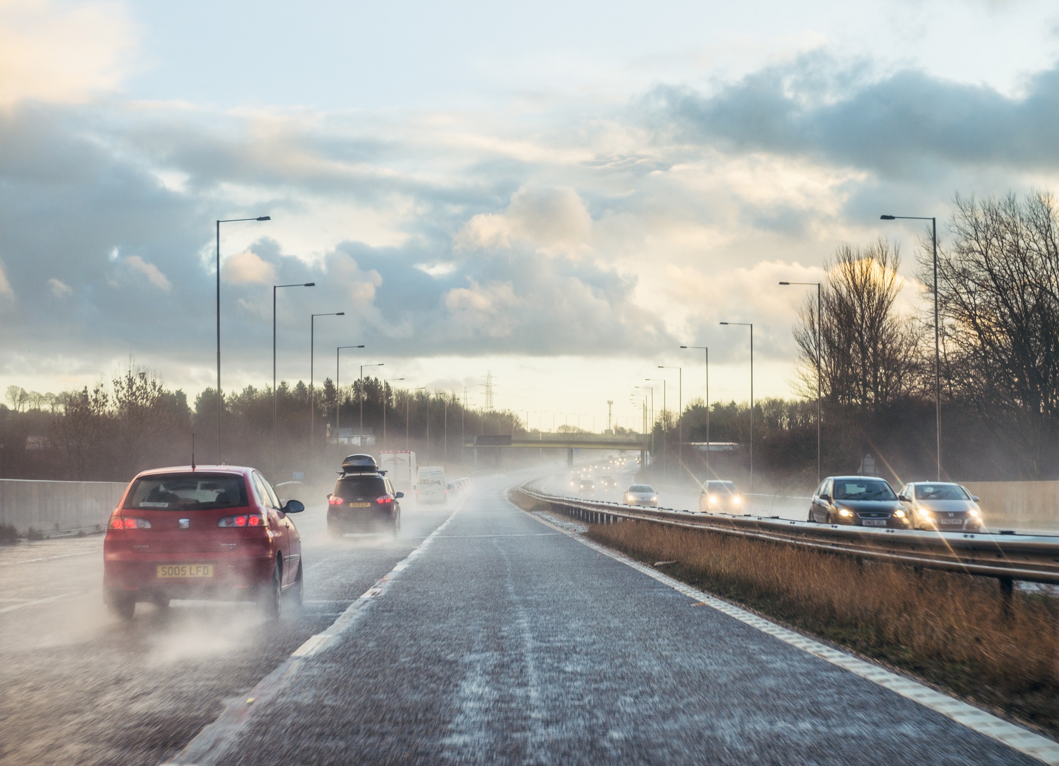Wet British motorway traffic