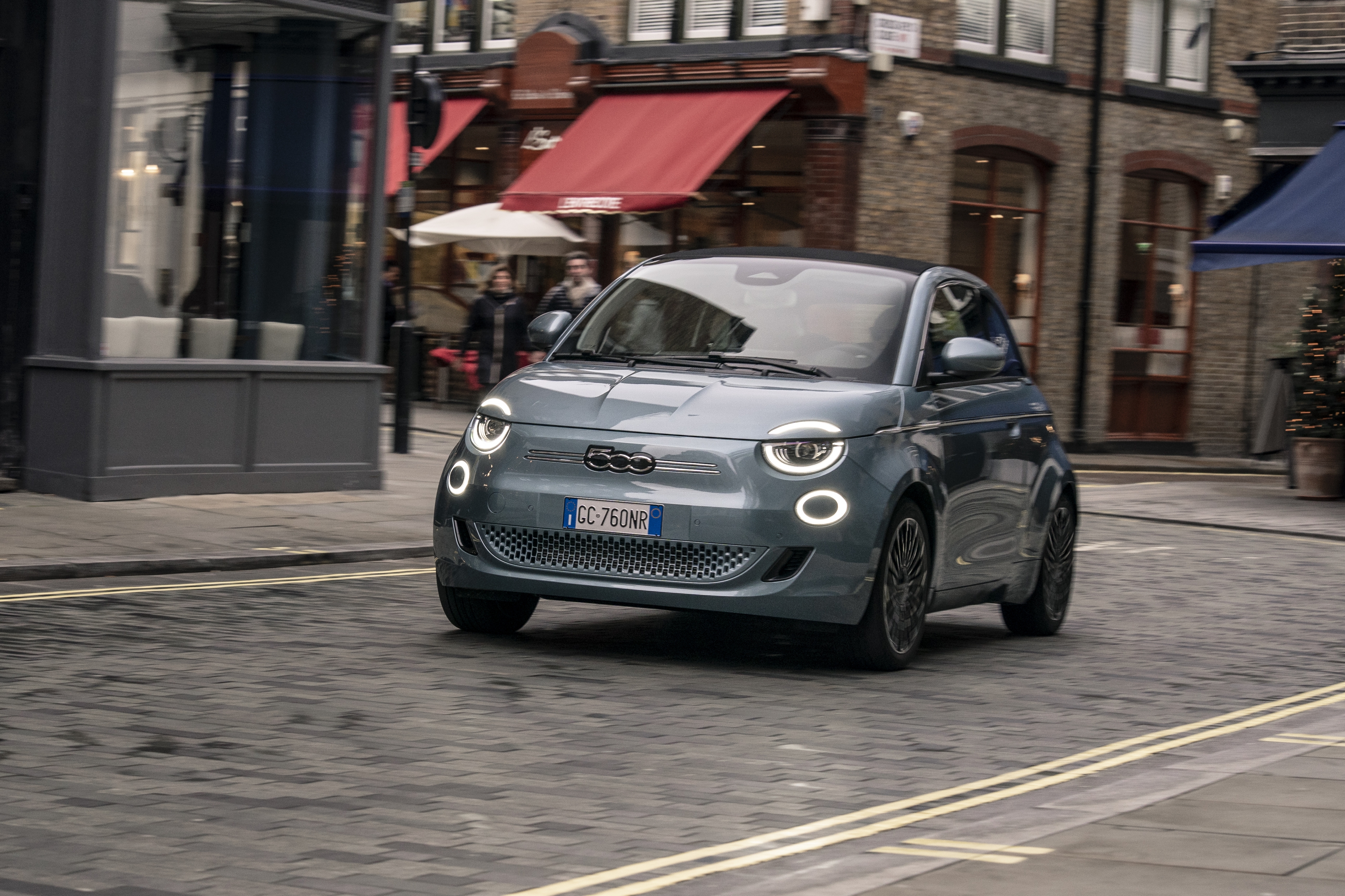 Fiat 500c Cabrio Blue