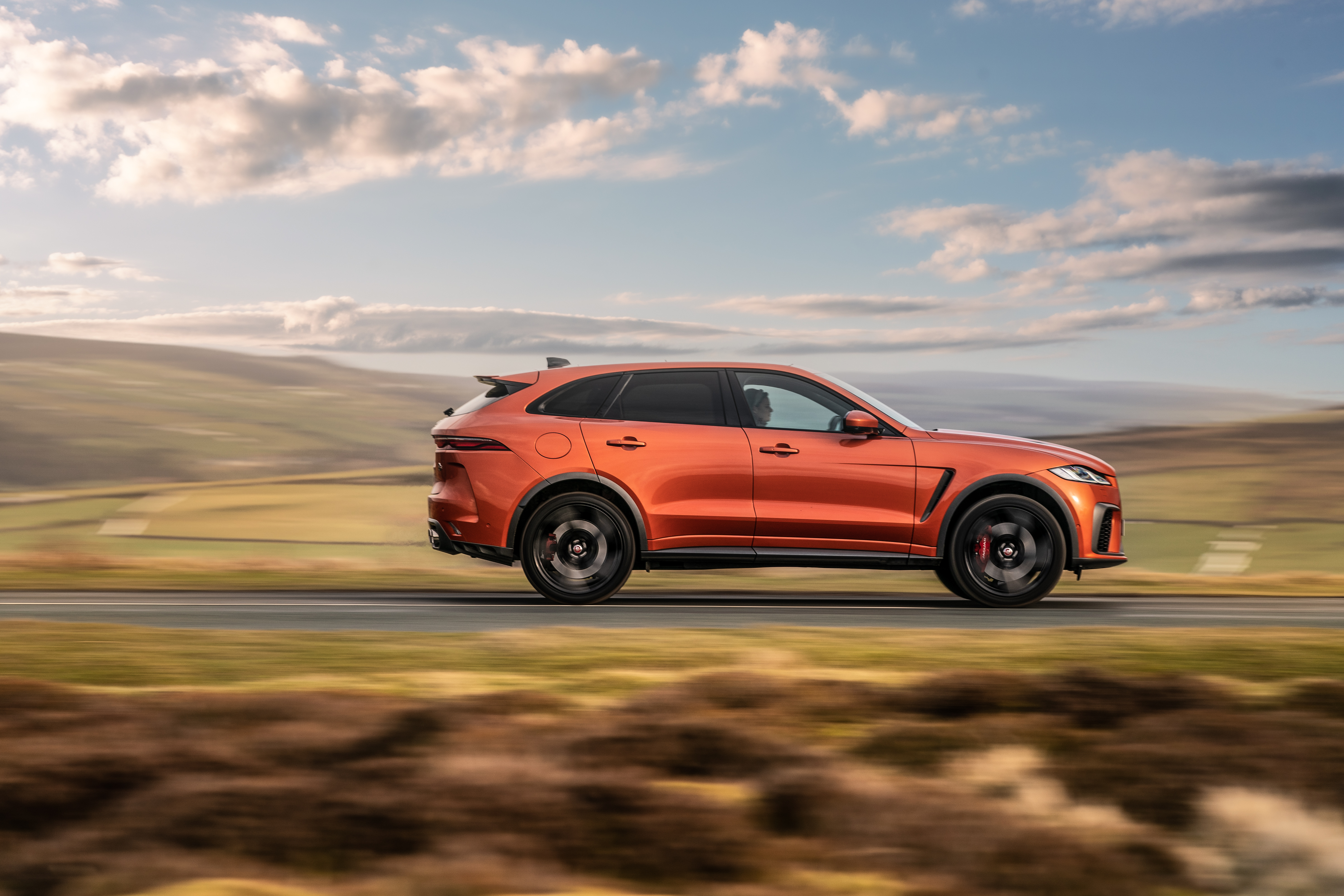 Jaguar F-Pace SVR