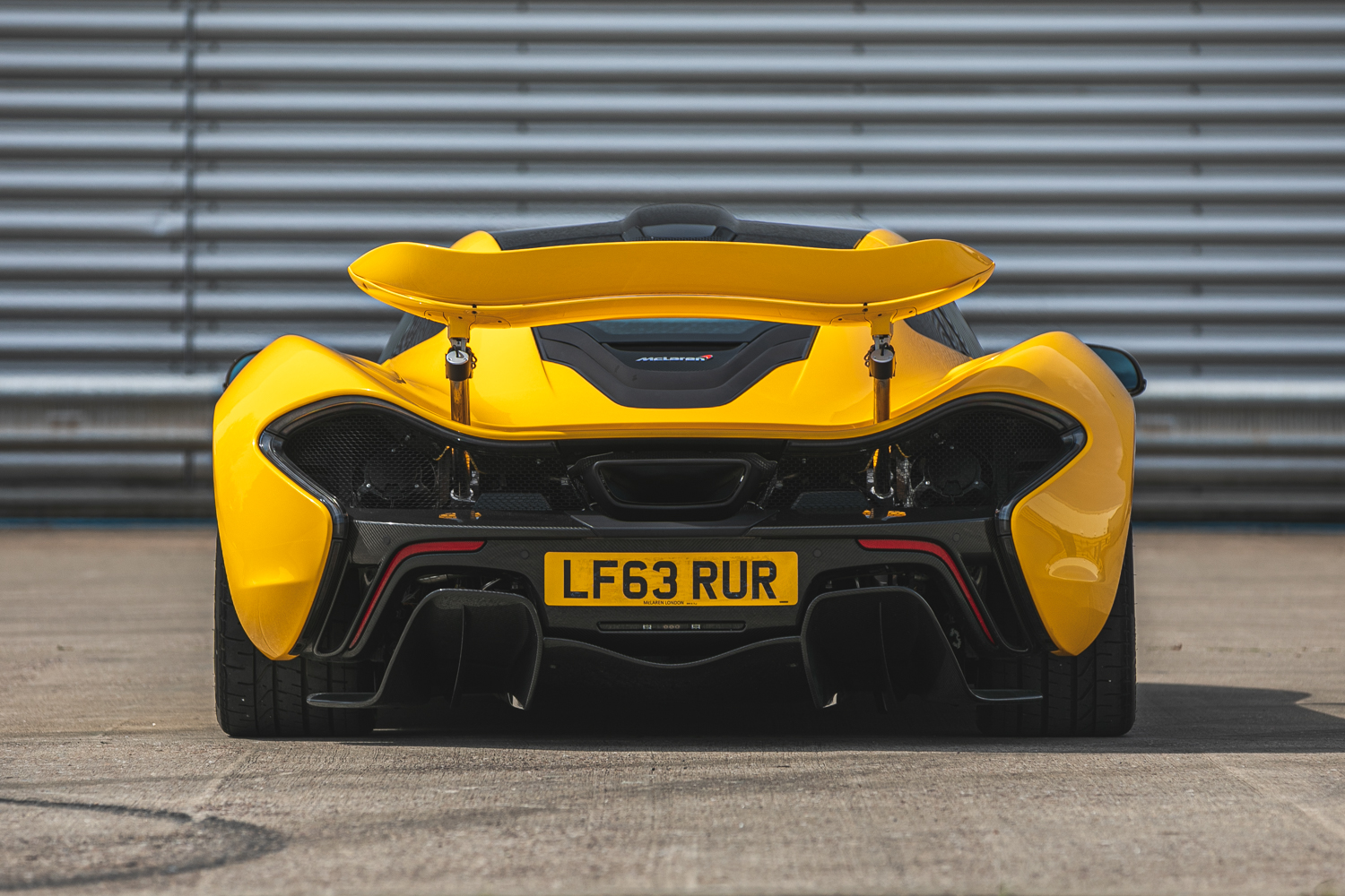 McLaren P1