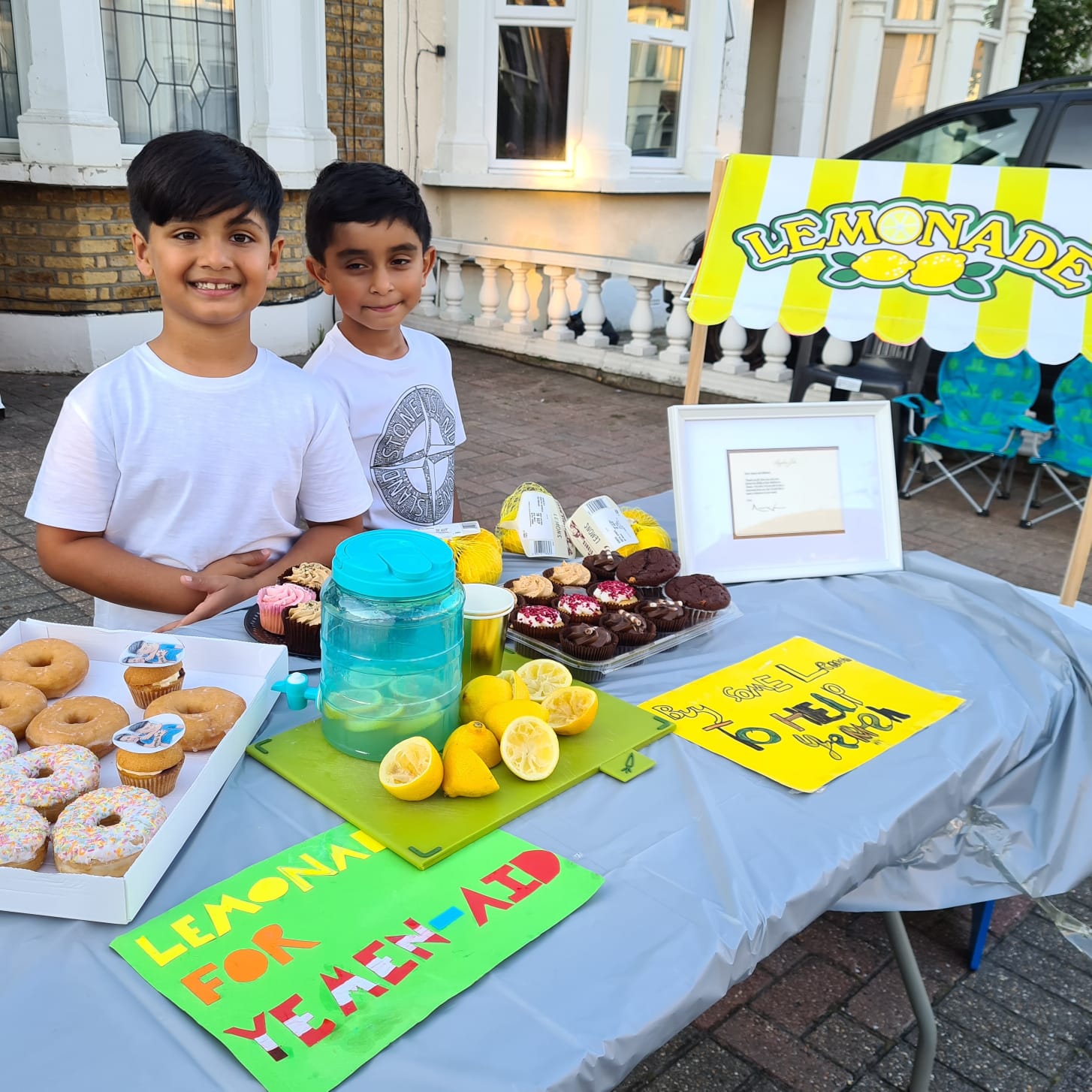 Mikaeel Ishaaq (right) and Ayaan Moosa have been raising money for causes with their lemonade