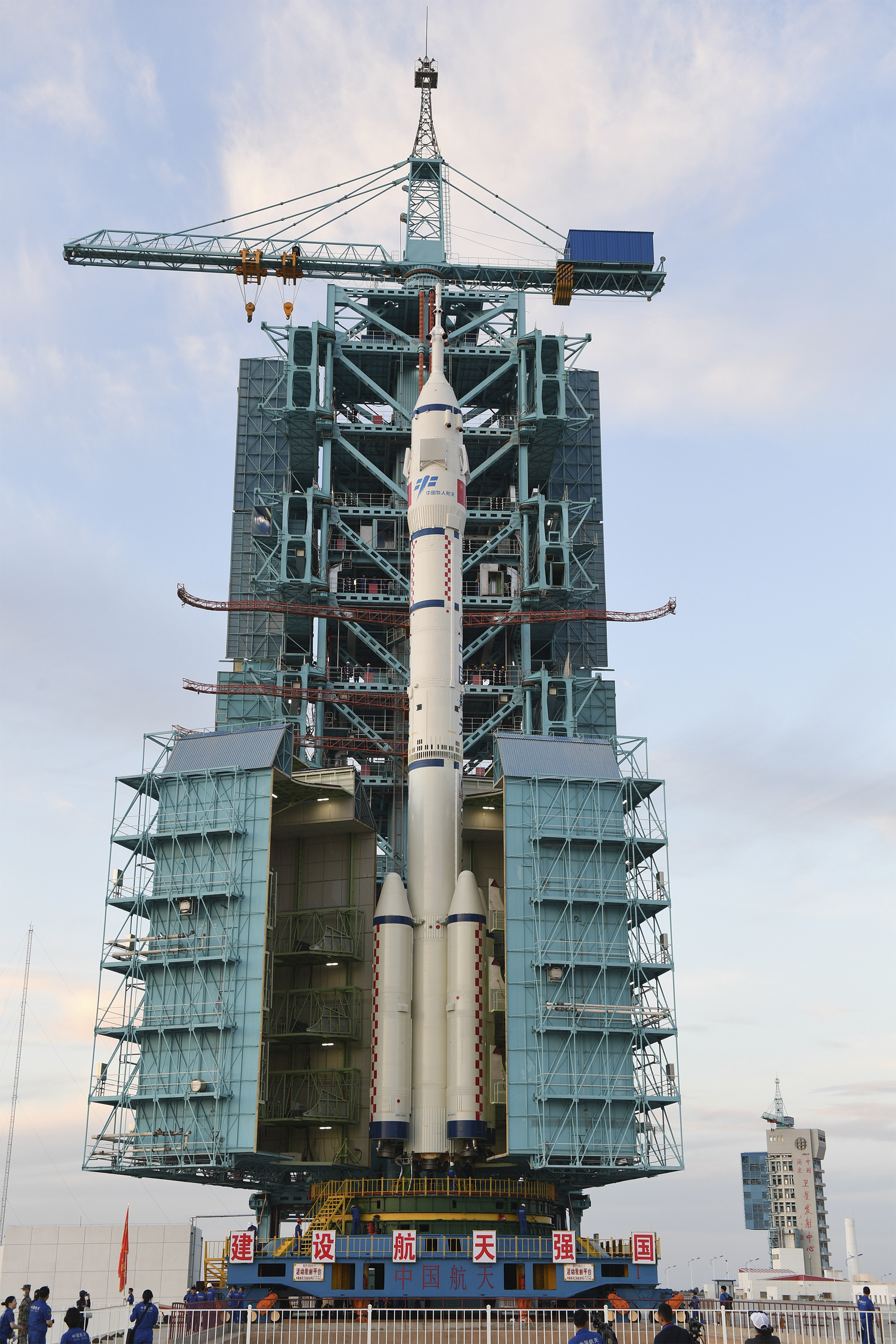 chinese space shuttle launch