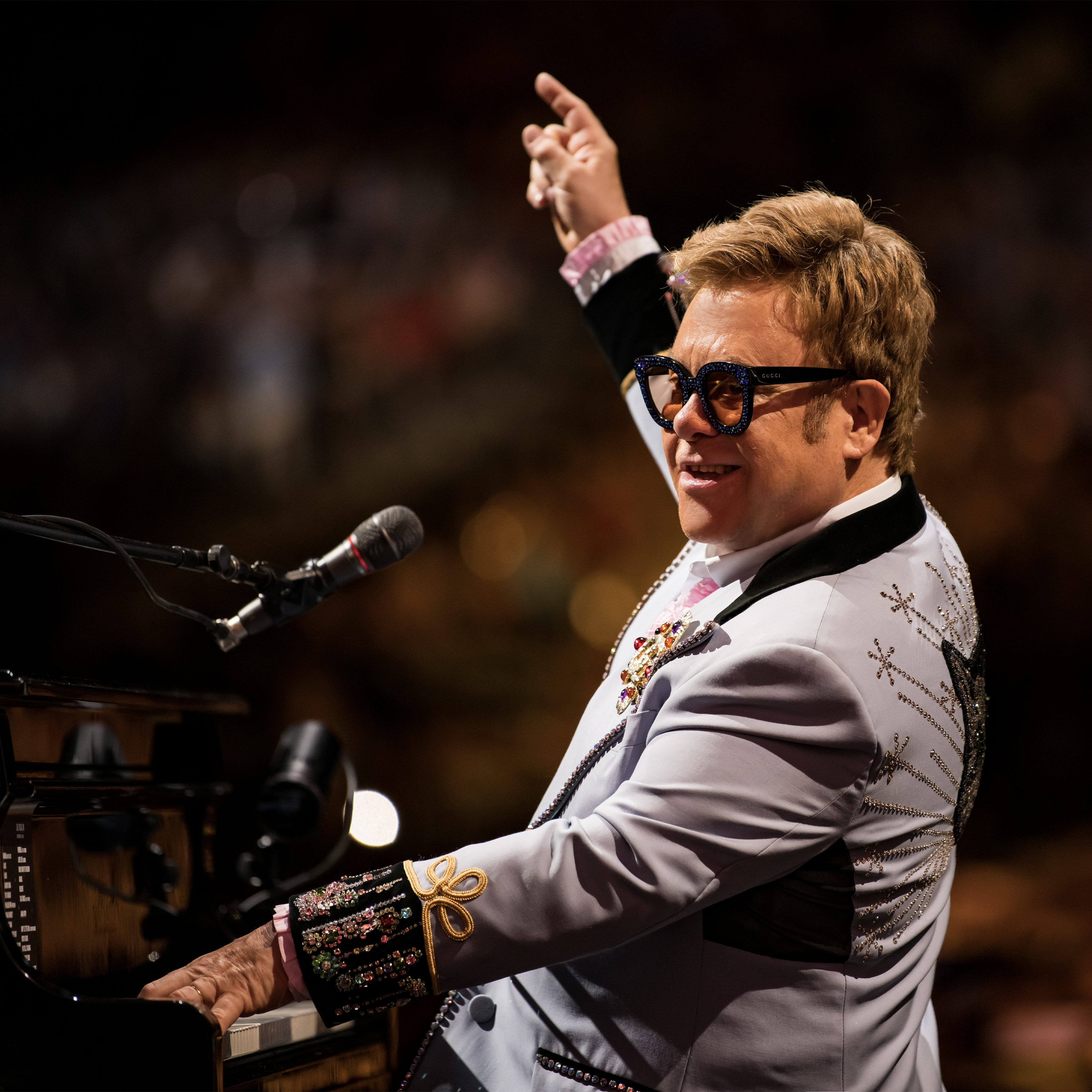 Elton John rockets toward retirement at Dodger Stadium - Watermark Online