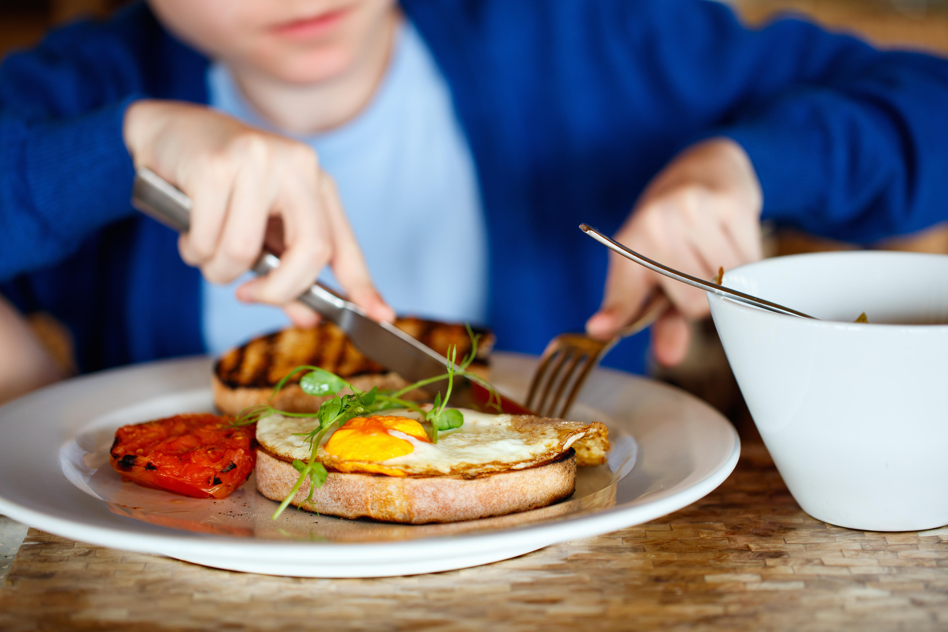 Wholewheat toast and an egg