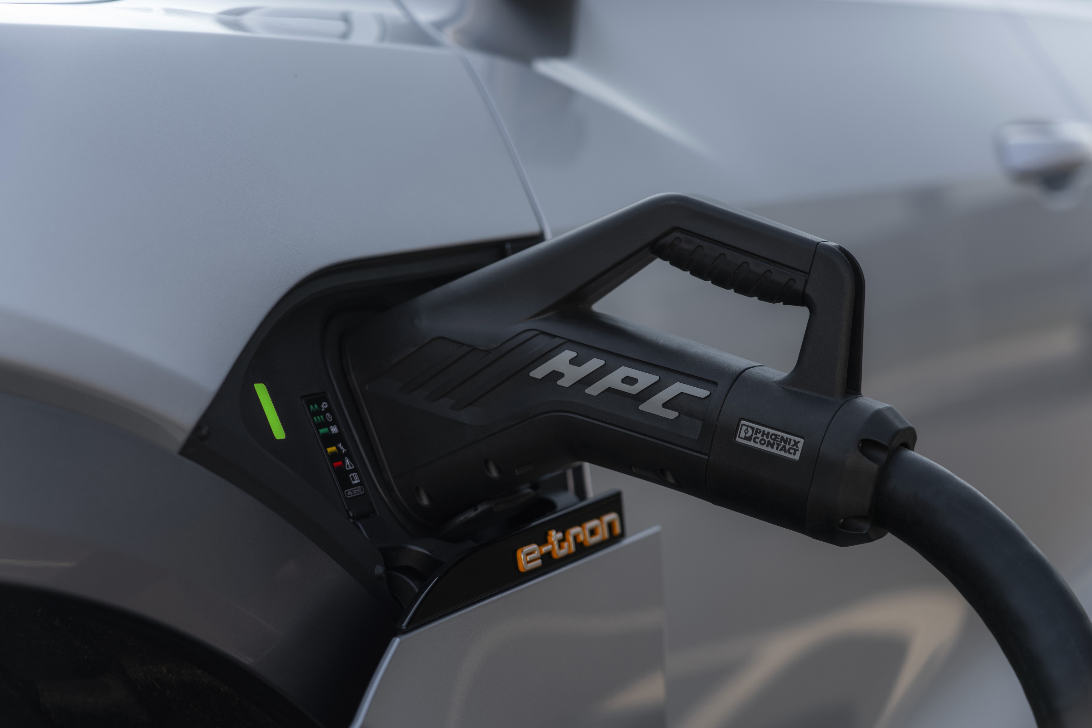 Audi e-tron Sportback 55 quattro charging