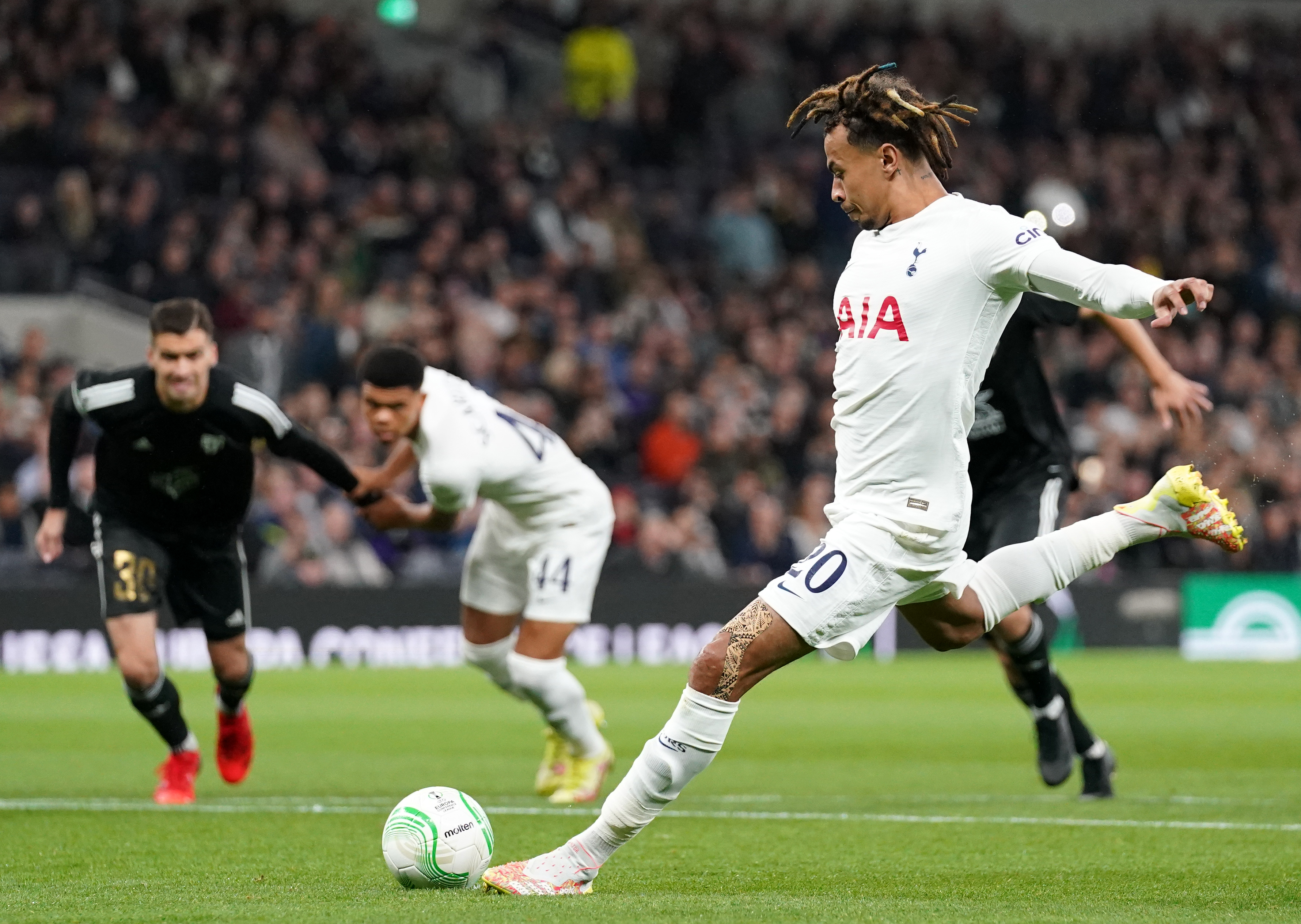 Dele Alli scoring for Tottenham