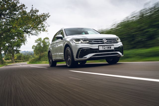 First Drive: Volkswagen’s Tiguan eHybrid brings refinement and ...