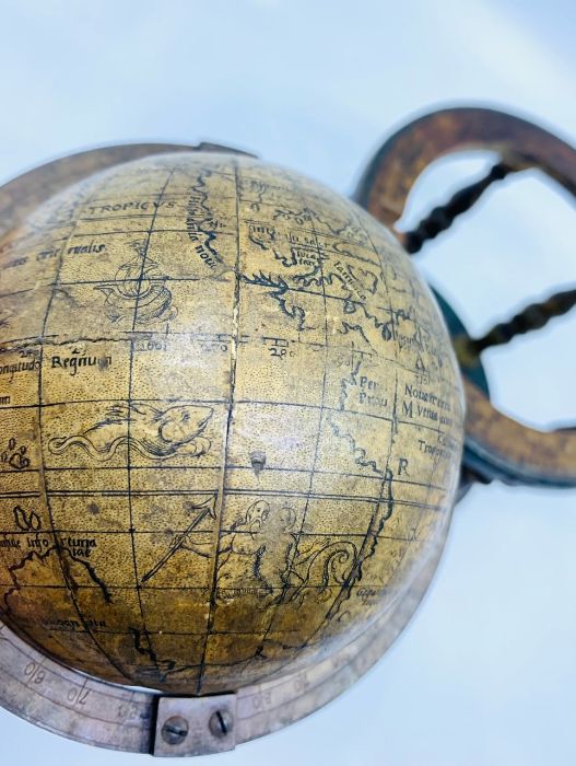 Globe detail