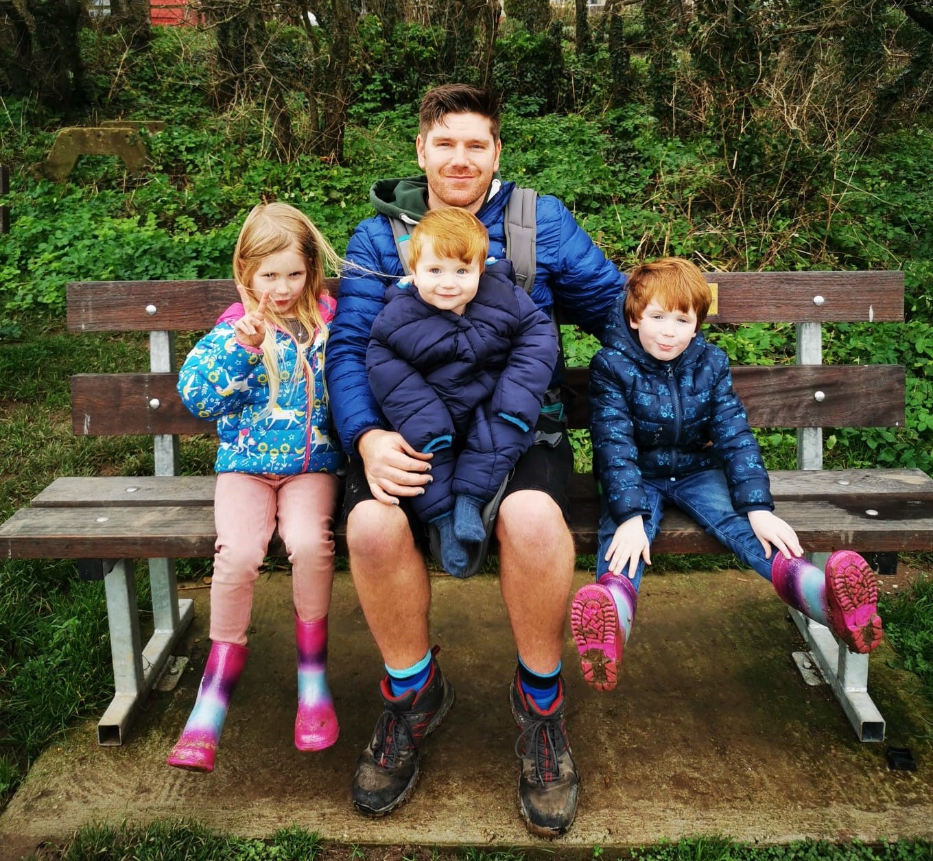 Dean Pascoe and children