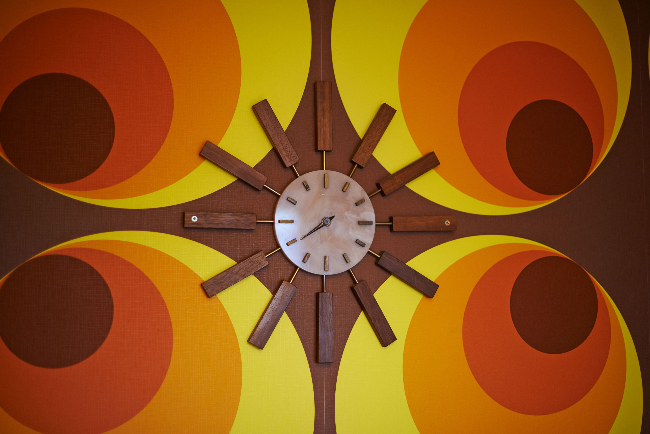 Retro 70s wall clock