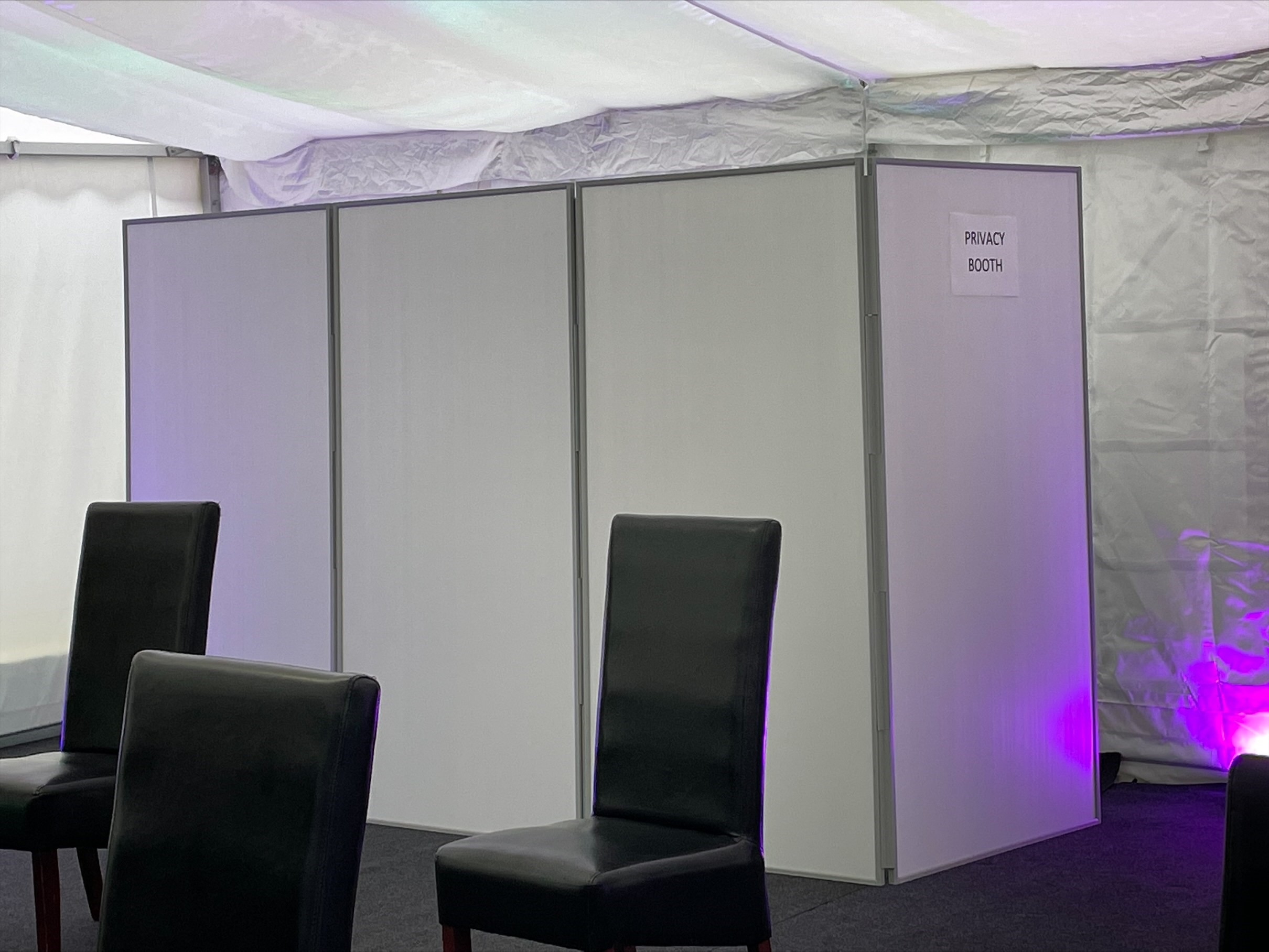 Privacy booth 
