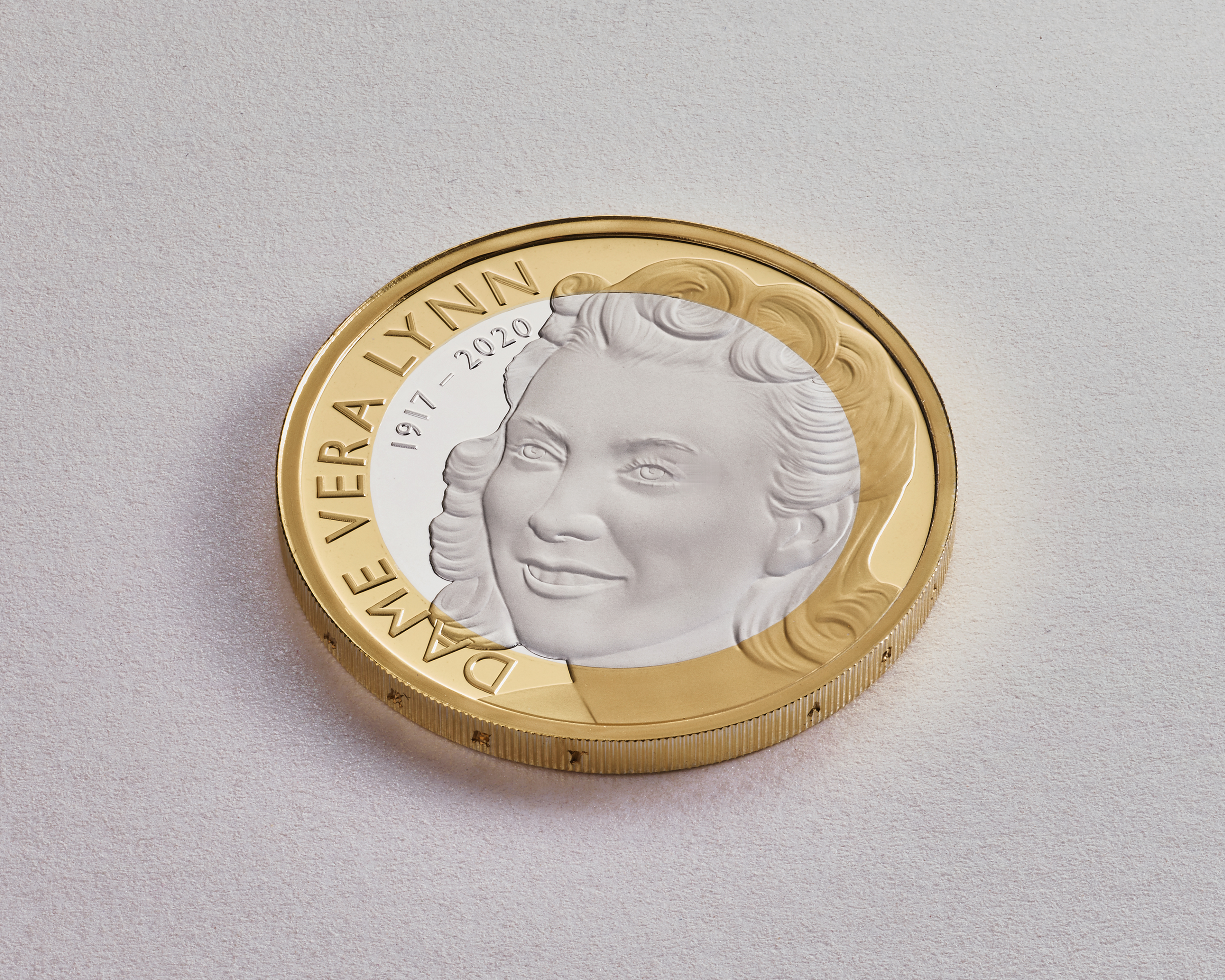 Dame Vera Lynn coin