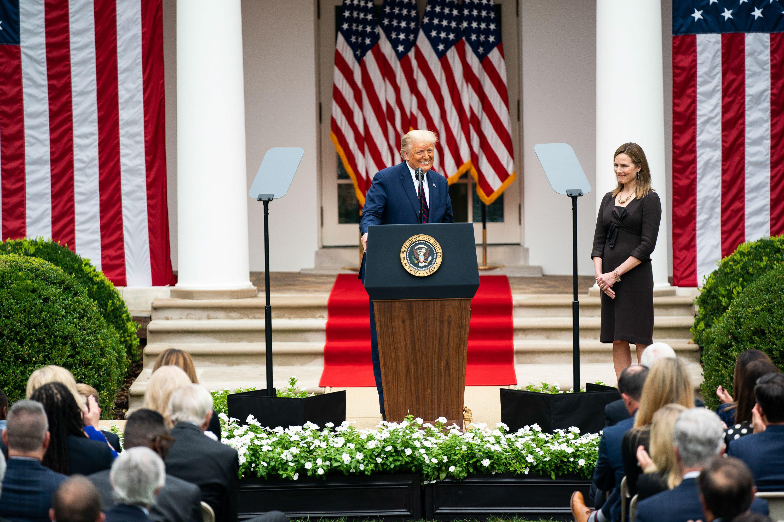 Donald Trump nominates Judge Amy Coney Barrett