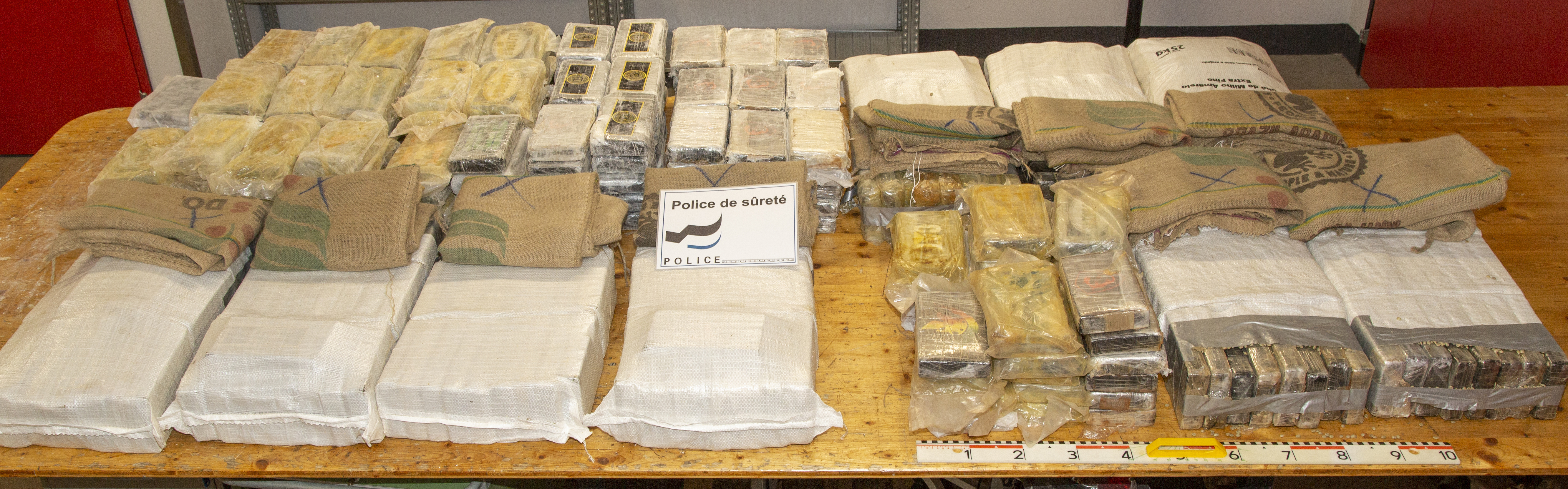 Cocaine seized in the Swiss town of Romont 