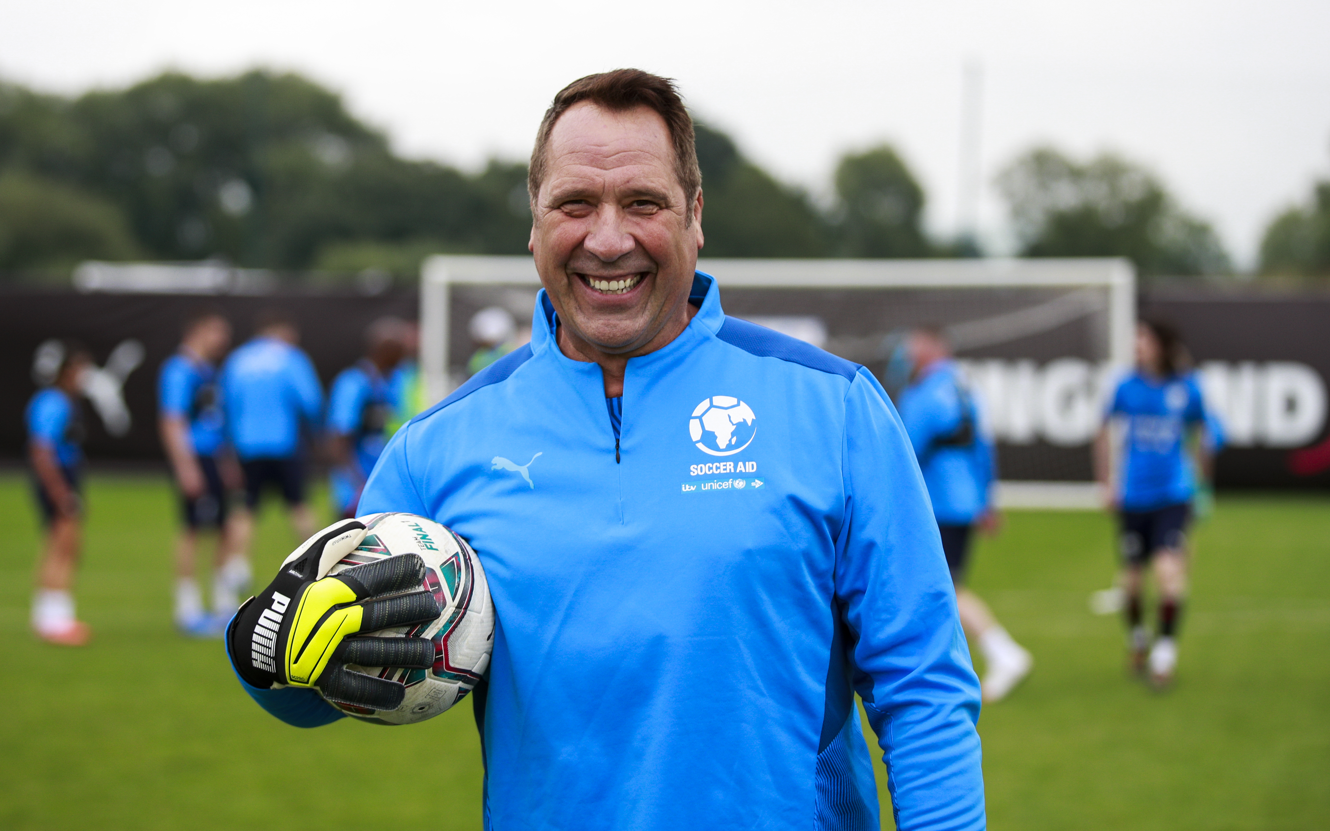 Former Arsenal goalkeeper David Seaman is coaching the England team for Soccer Aid 2022.
