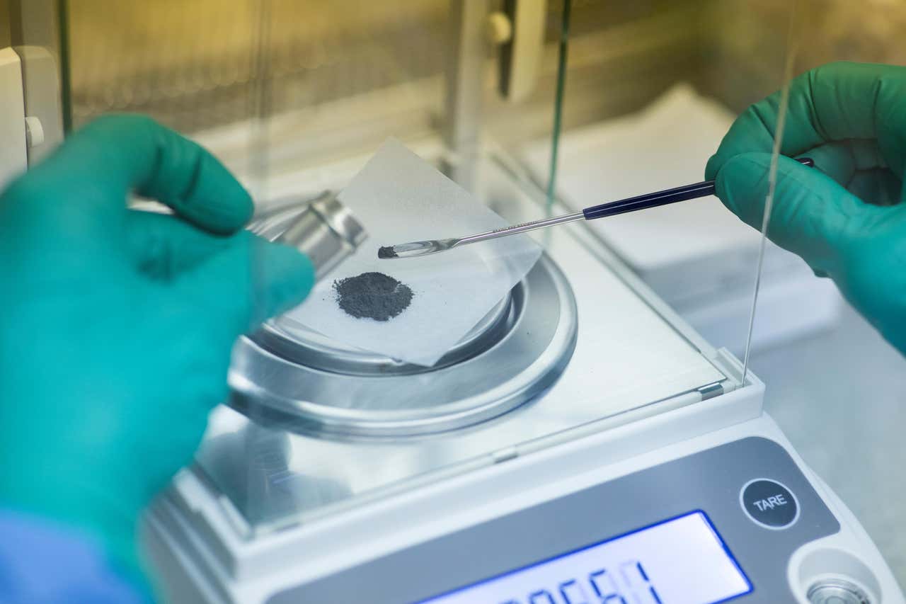 Scientists grow plants in soil from the moon for the first time Shropshire Star