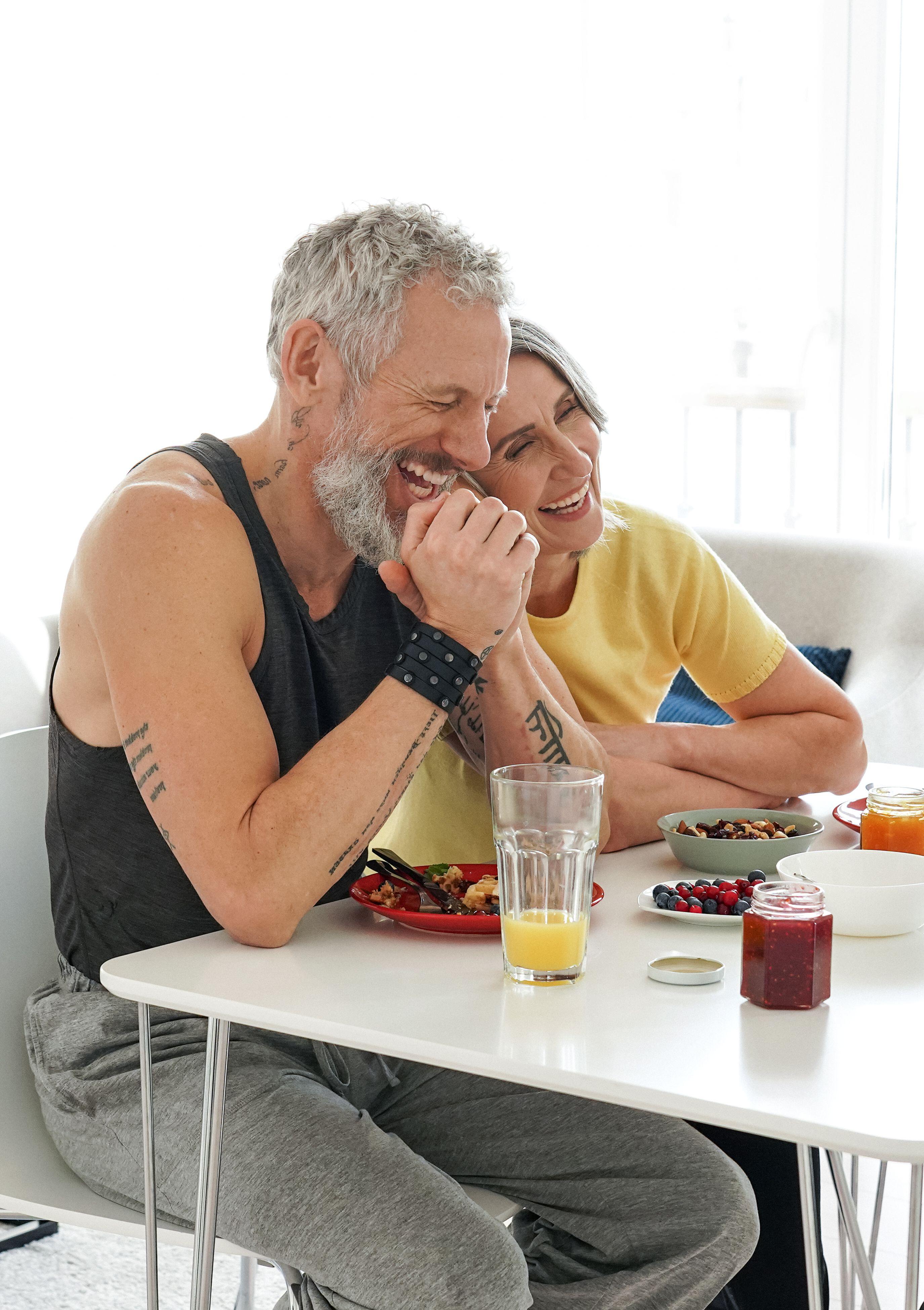 Couple eating breakfast