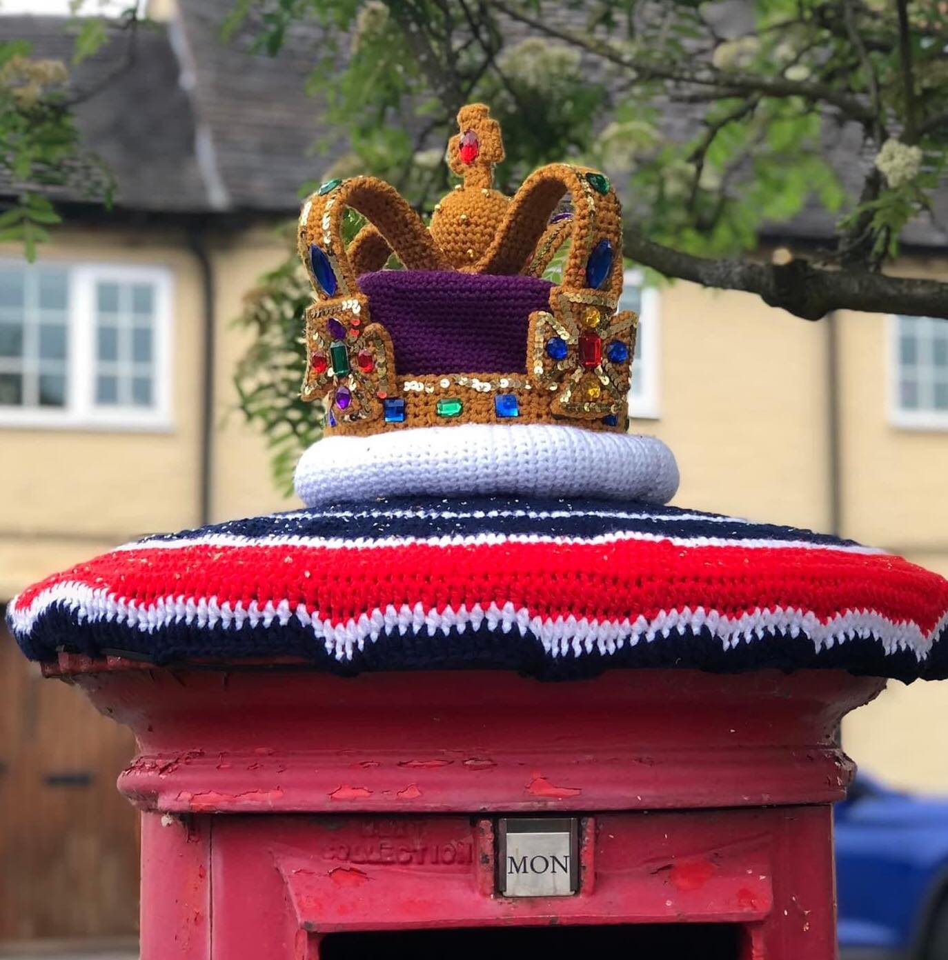 Leonie Edwards crochet crown