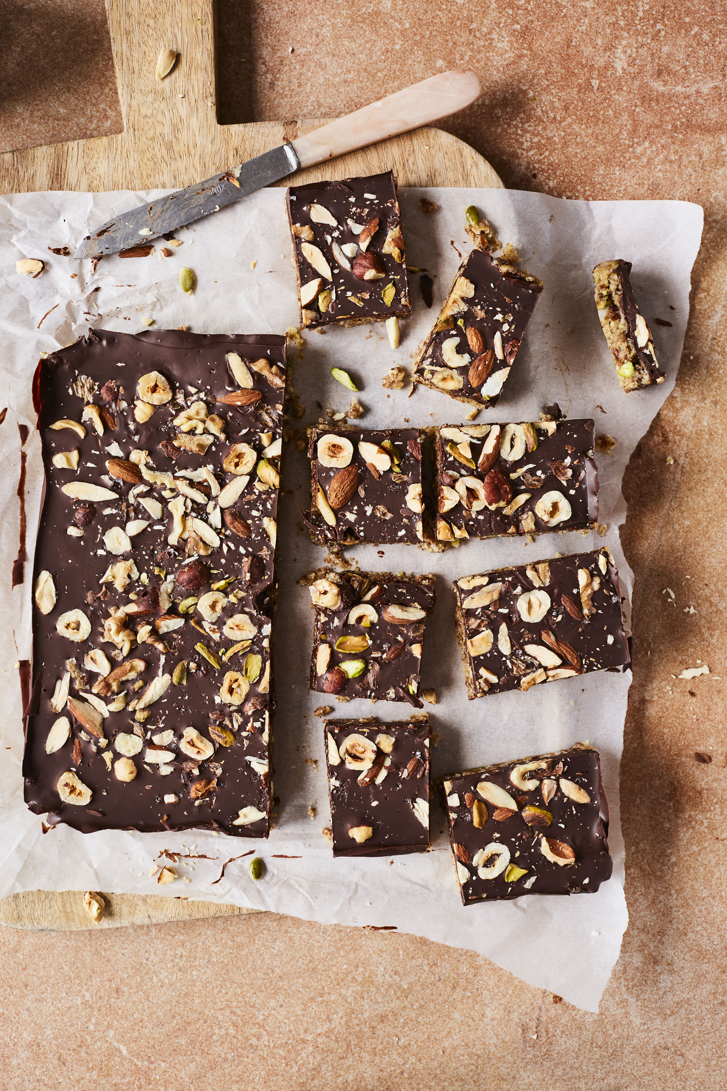 No-bake chewy nutty bars from Feel Good 