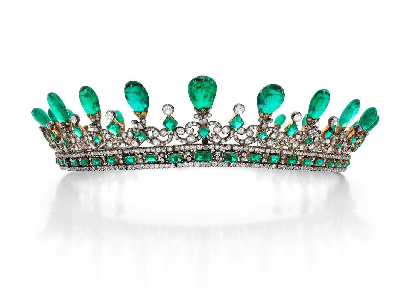 Queen Victoria’s Emerald and Diamond Tiara