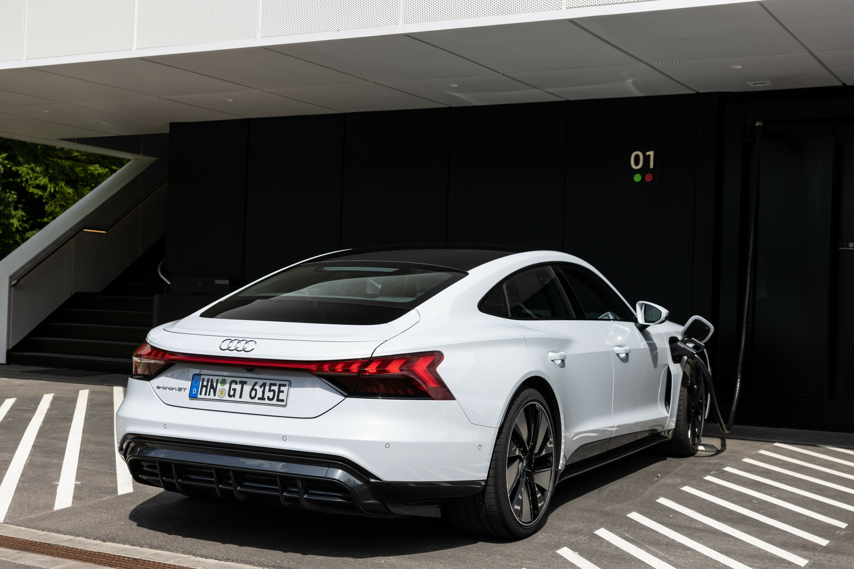 Audi charging hub