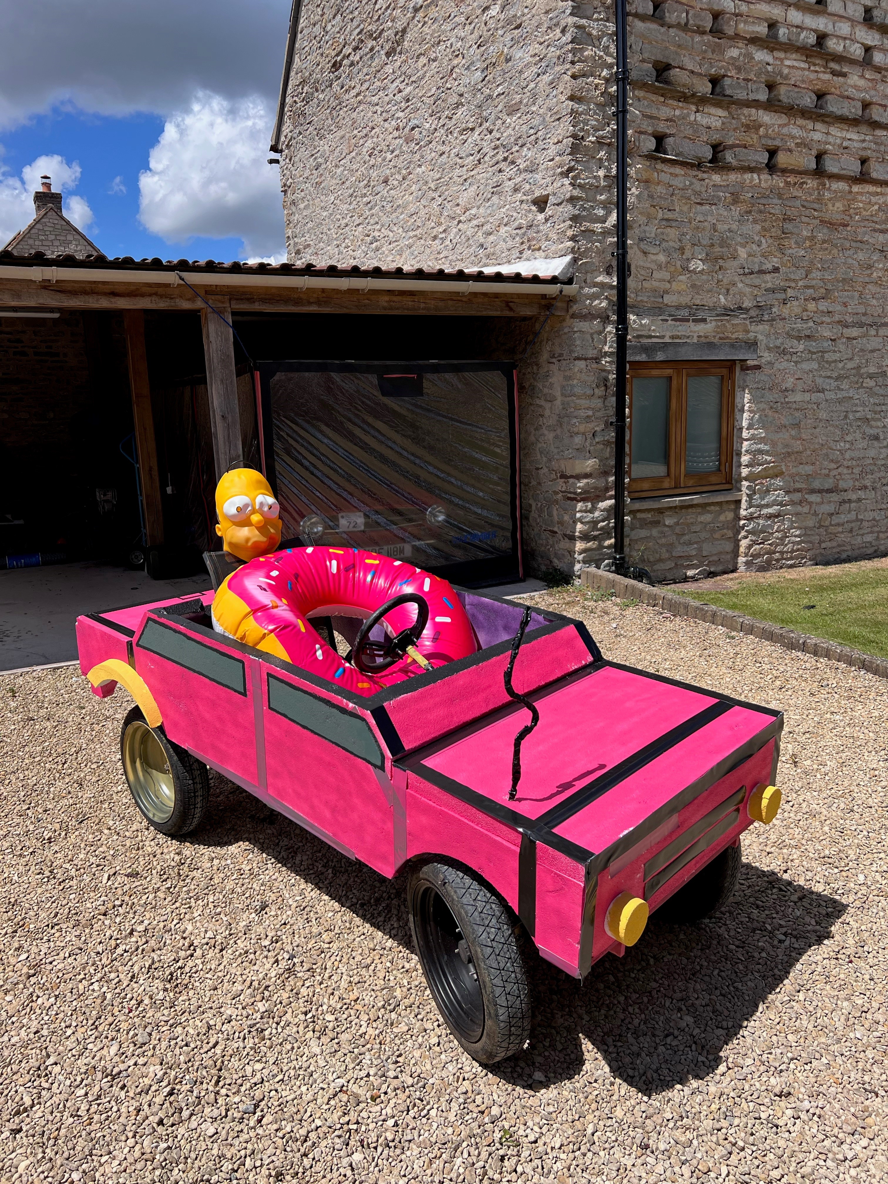 Red Bull Soapbox team The Handsome Homers have called their soapbox the Pink Lightening, inspired by the Simpsons.