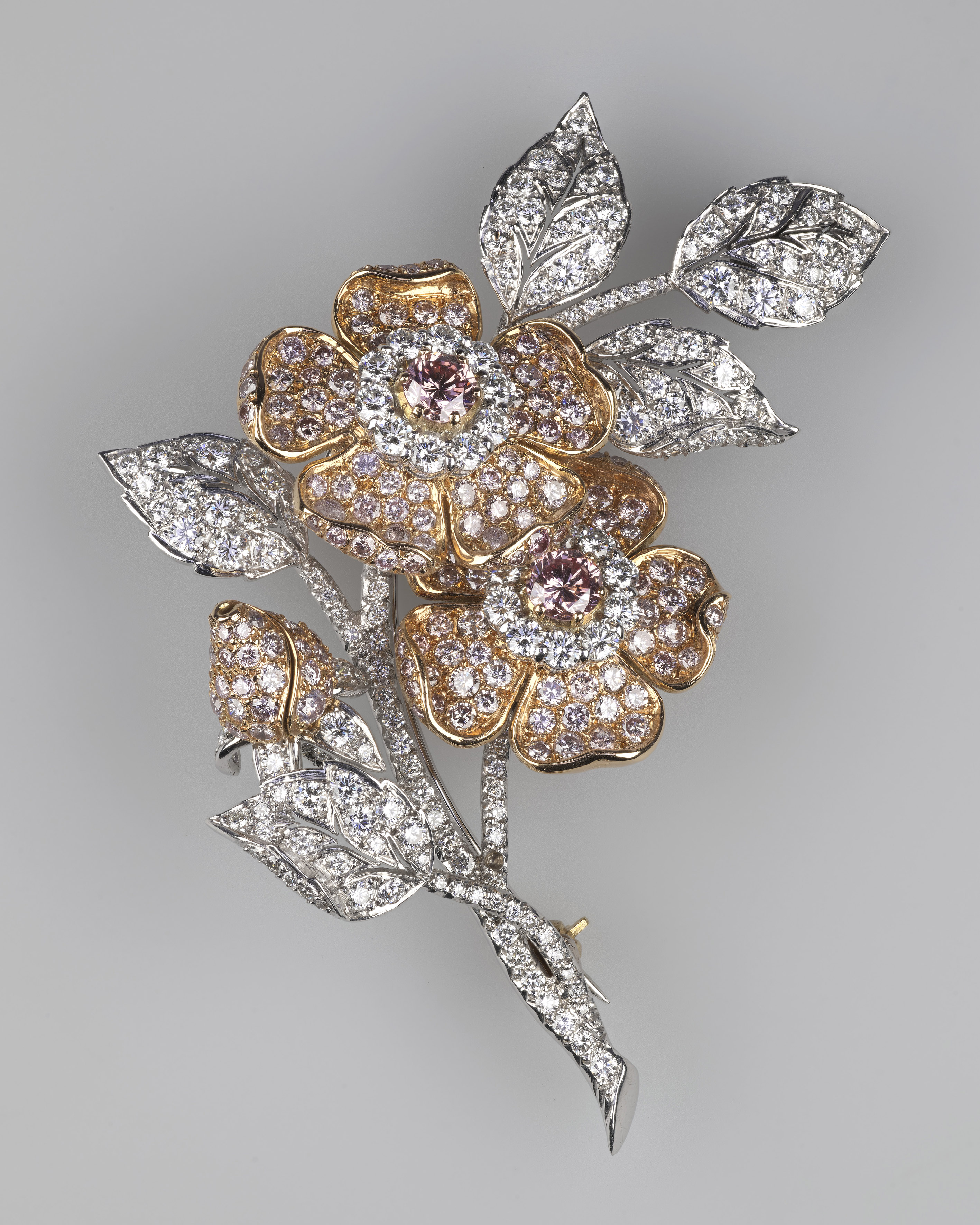 The Rose of England Brooch