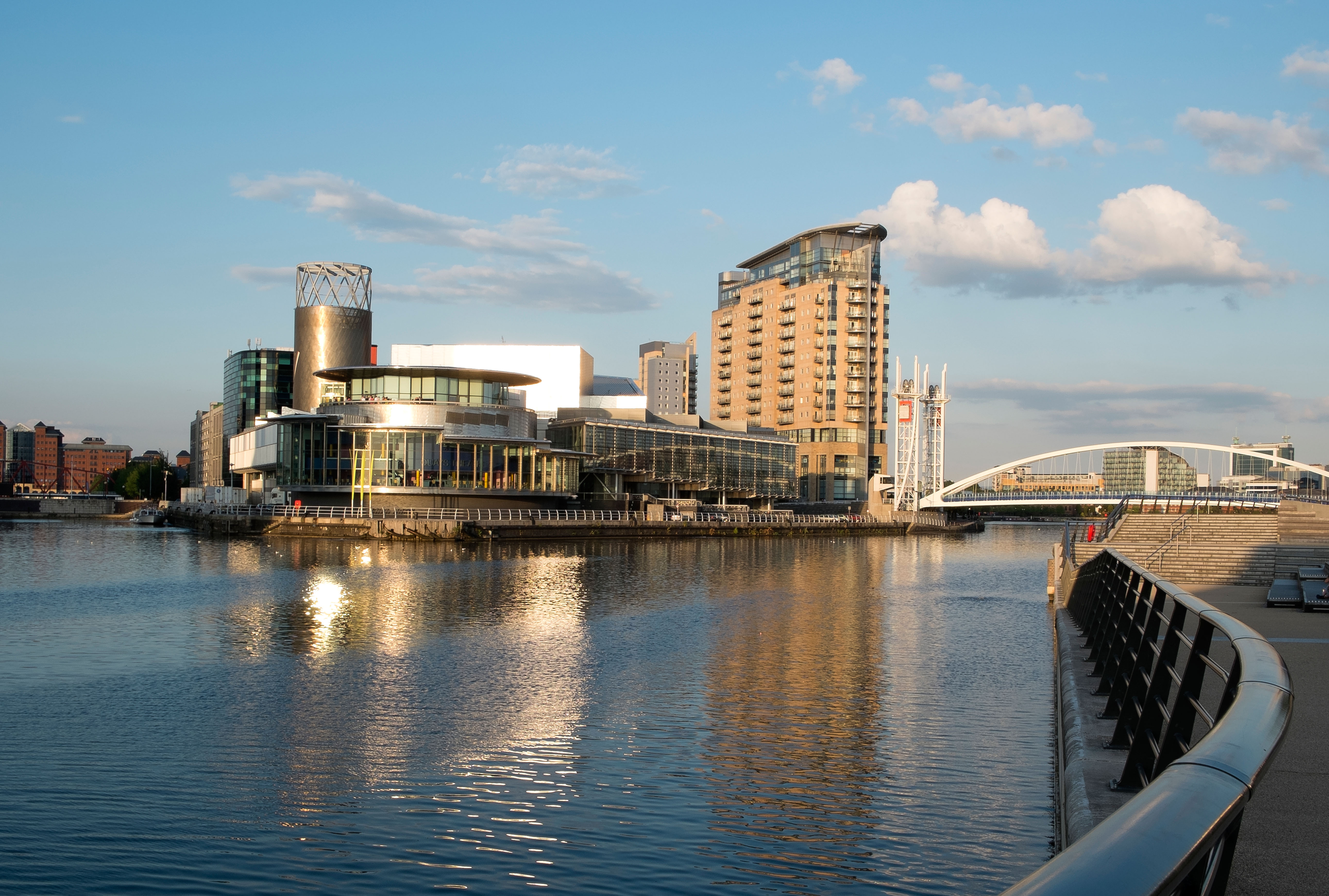 England, Greater Manchester, Salford Quays, Lowry Theatre and Lowry Bridge