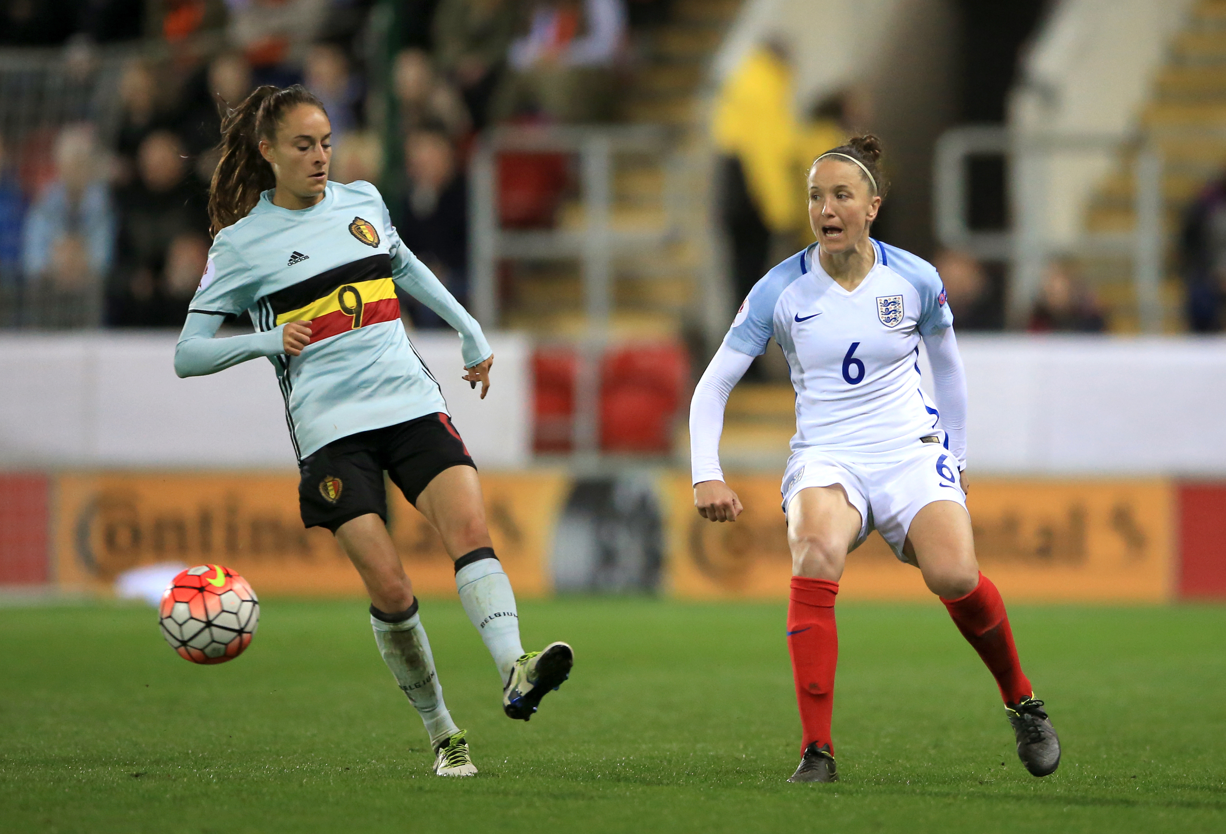 Casey stoney in action during a uefa 2017 qualifier
