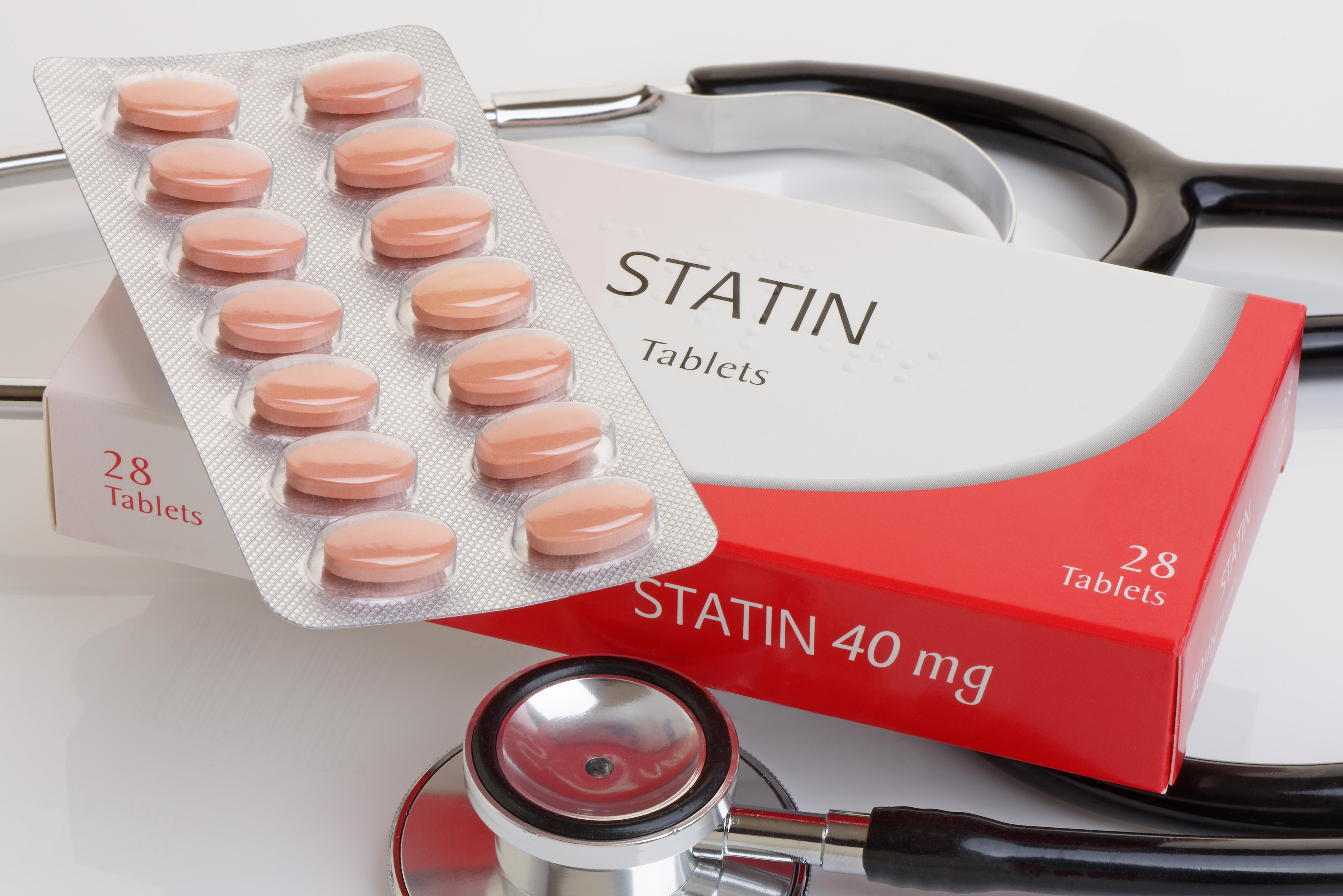 A generic pack of statins with a stethoscope