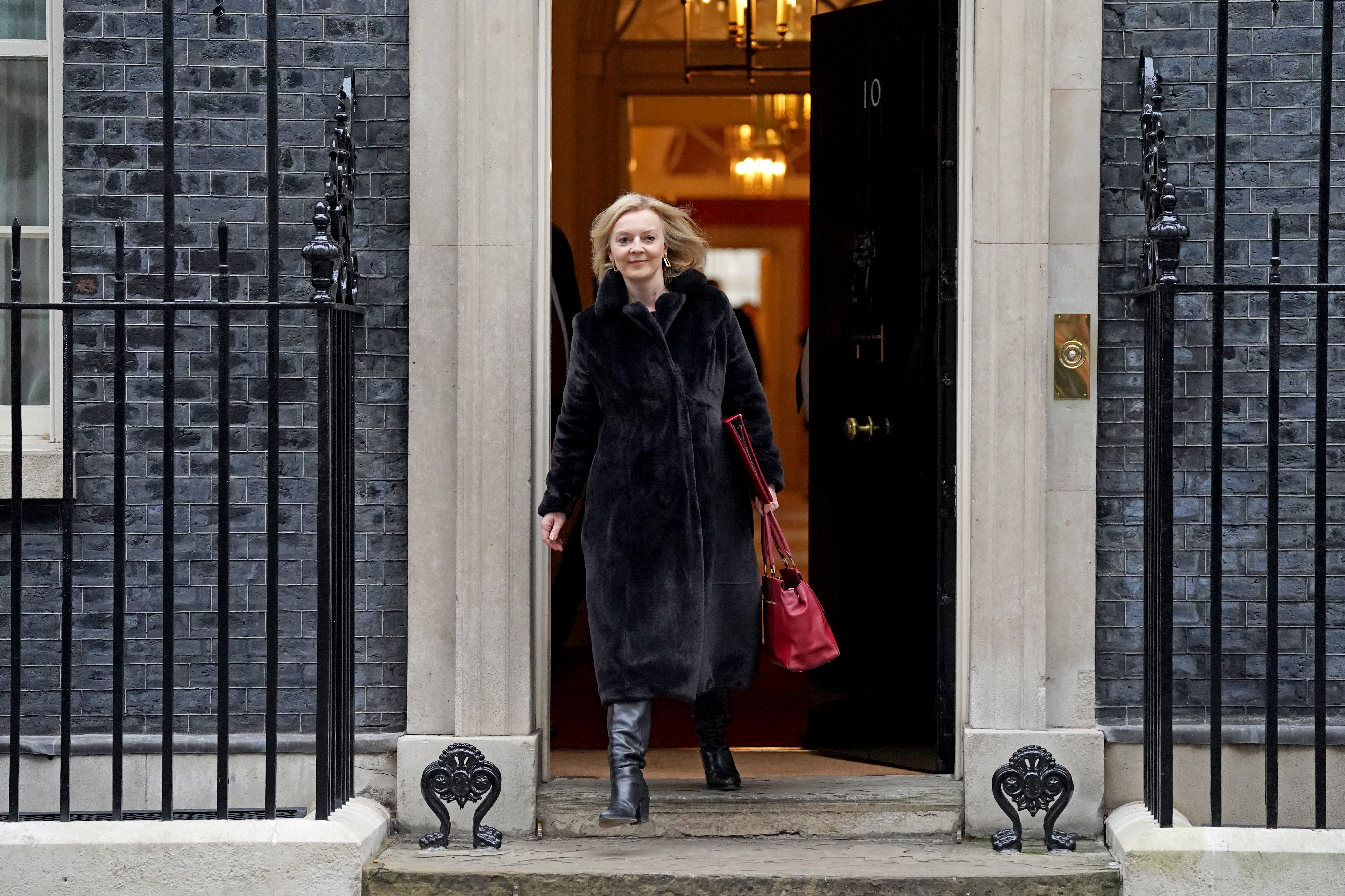  Liz Truss leaving 10 Downing Street after a  Cabinet meeting in January