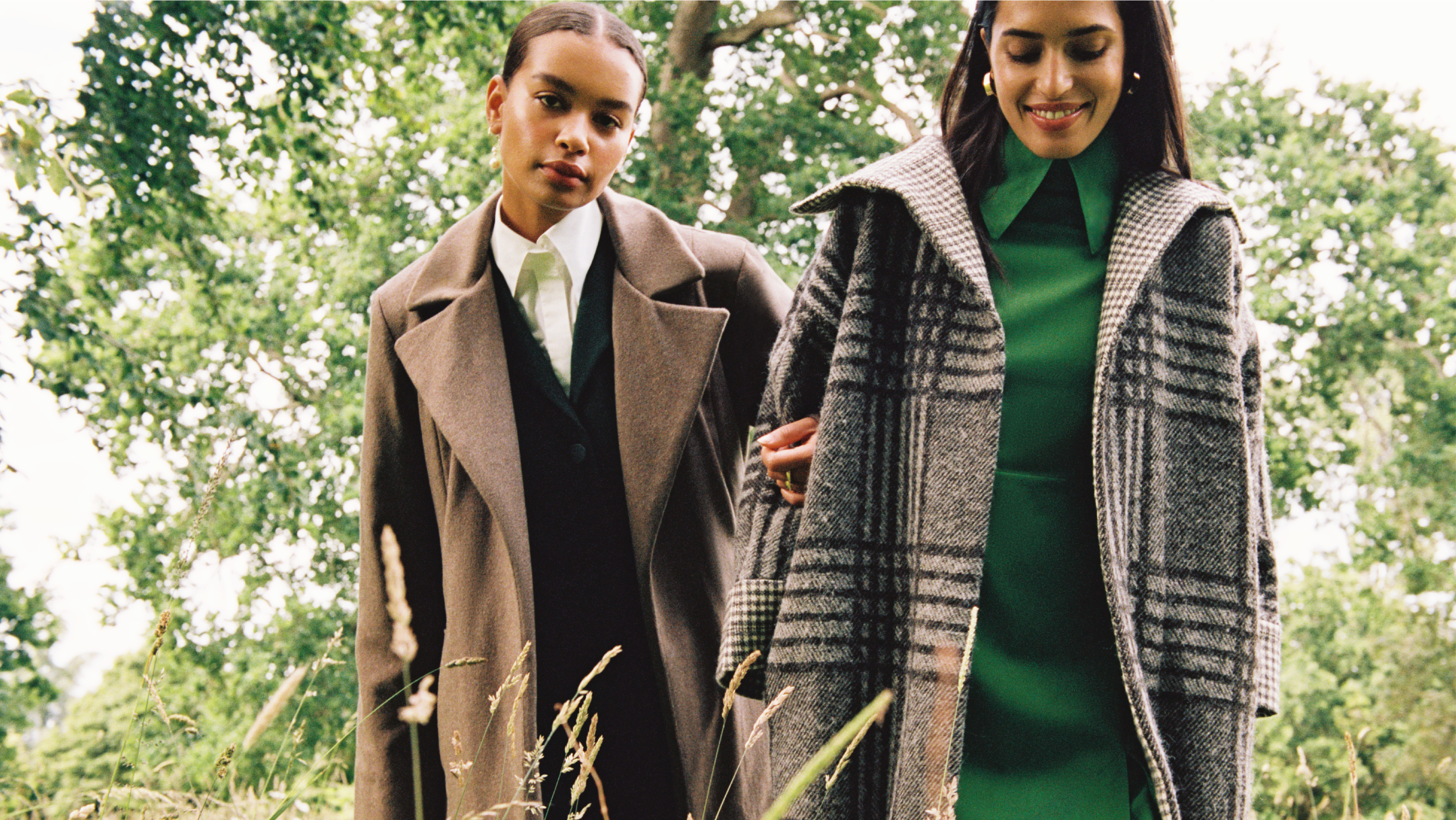 The cashmere coat and the check coat