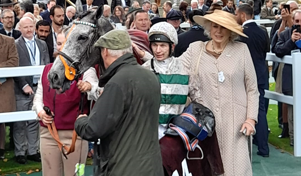 Luke Morris with Alpinista, trainer Sir Mark Prescott and owner Kirsten Rausing