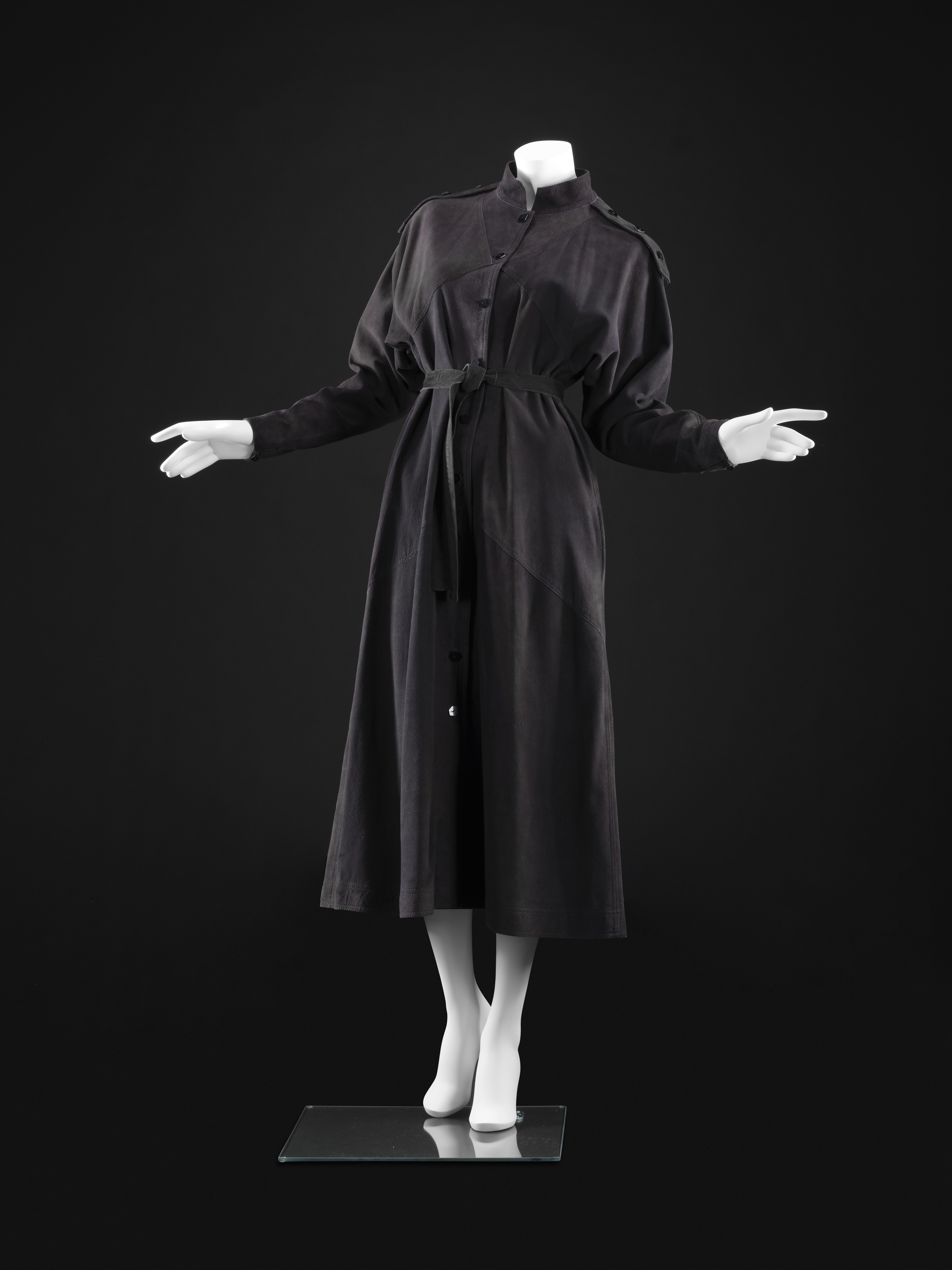 coco chanel little black dress 1920