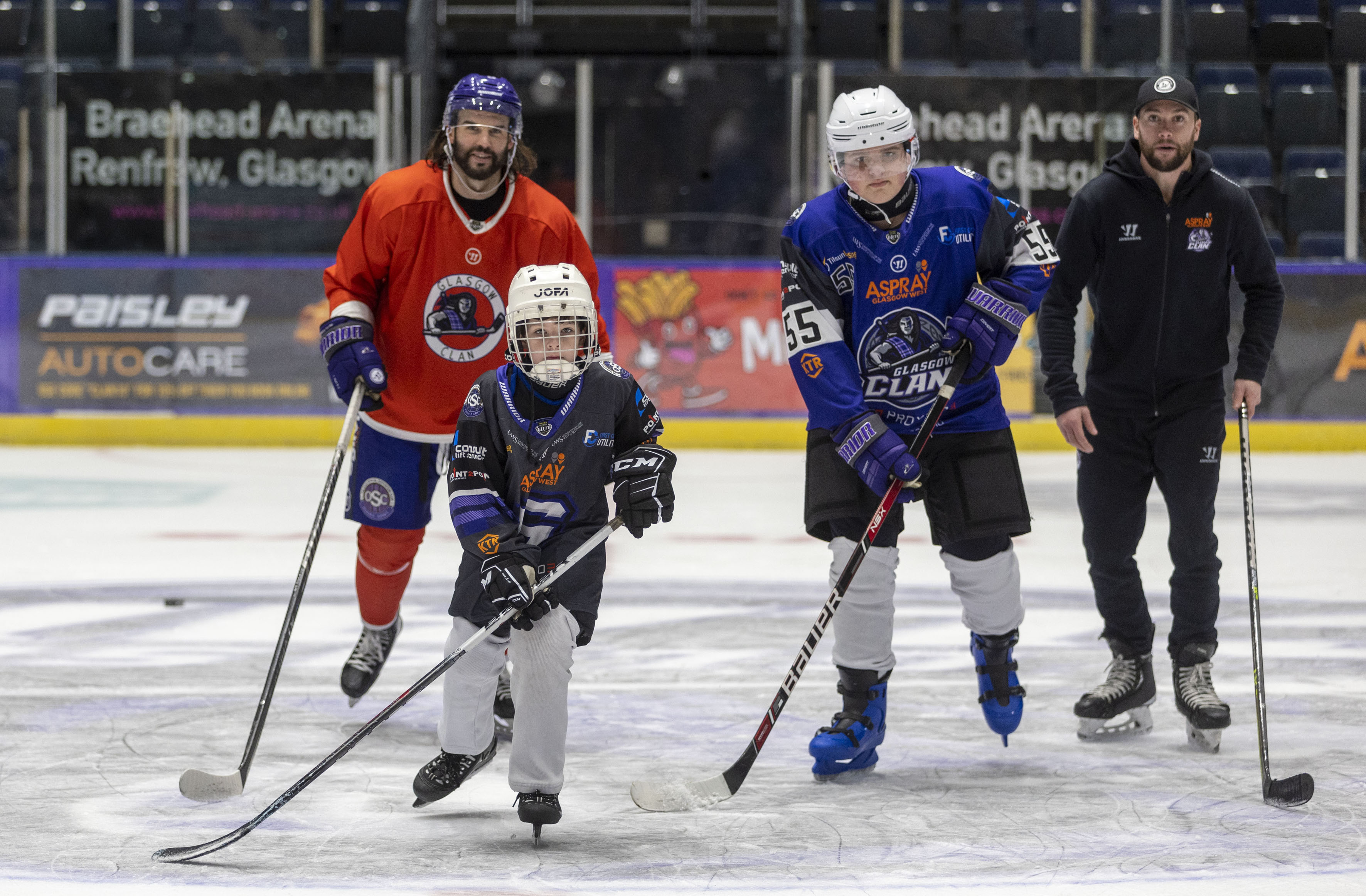 Watch as Glasgow's ice hockey team skate out dressed as skeletons - Glasgow  Live