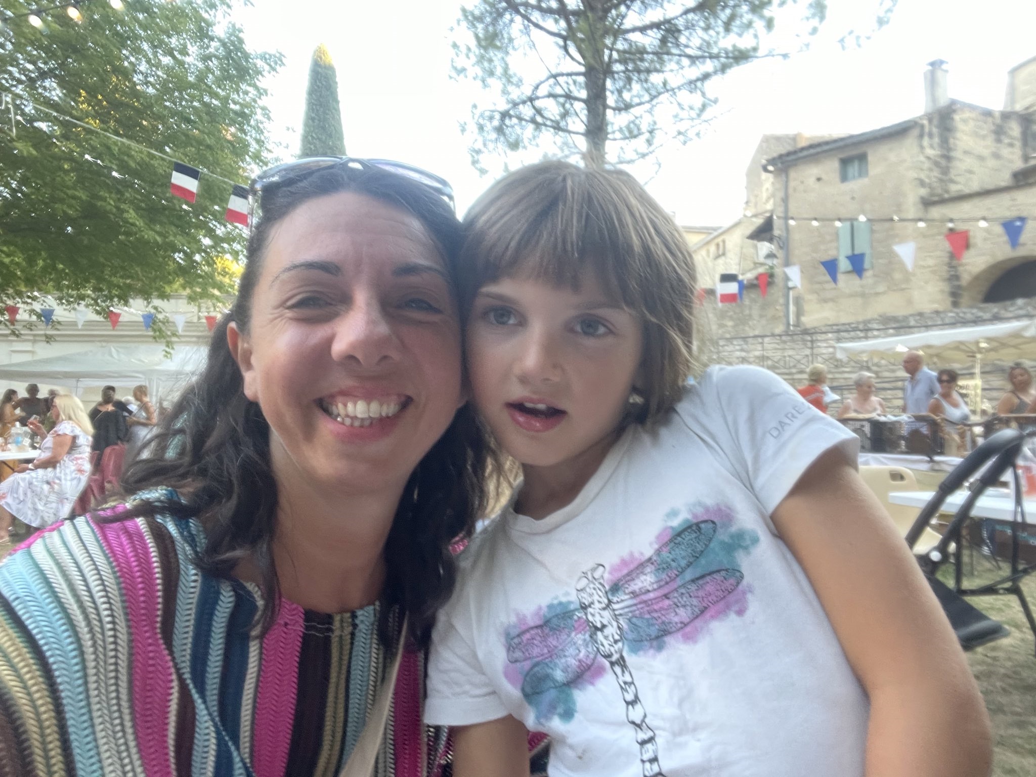 Alexia Leachman (left) with her England-supporting daughter Sofia, 8