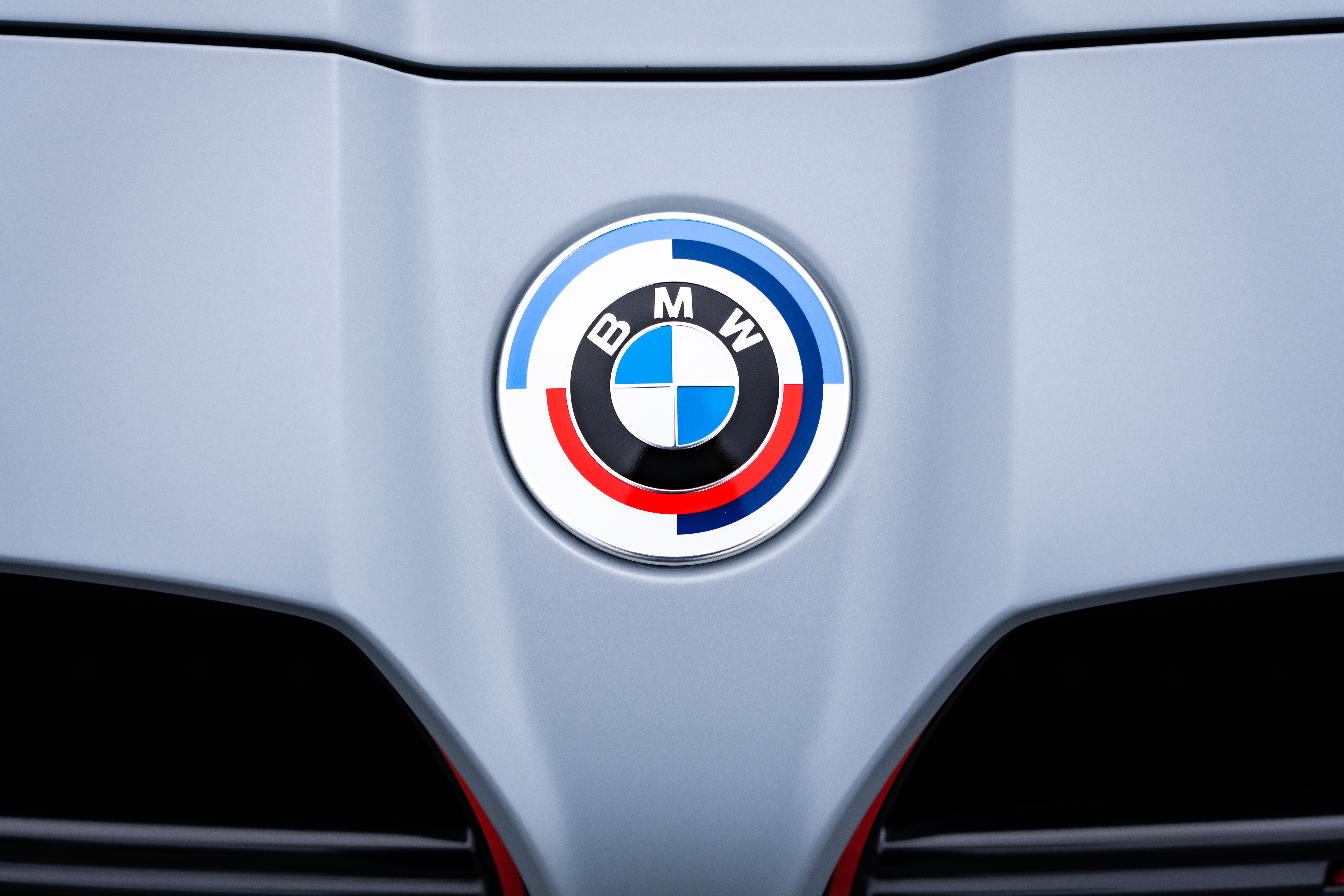 BMW M4 CSL