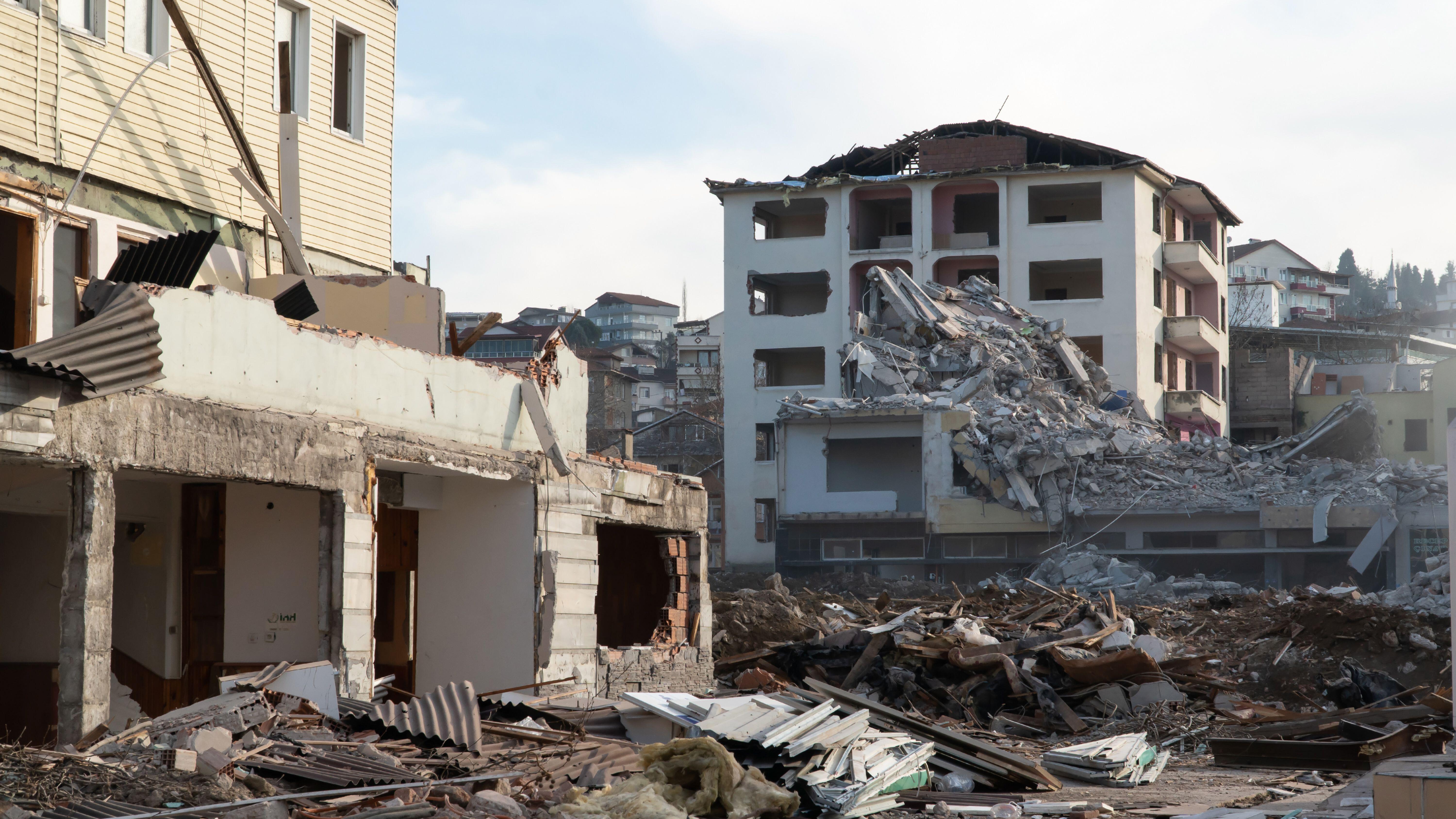 house after earthquake