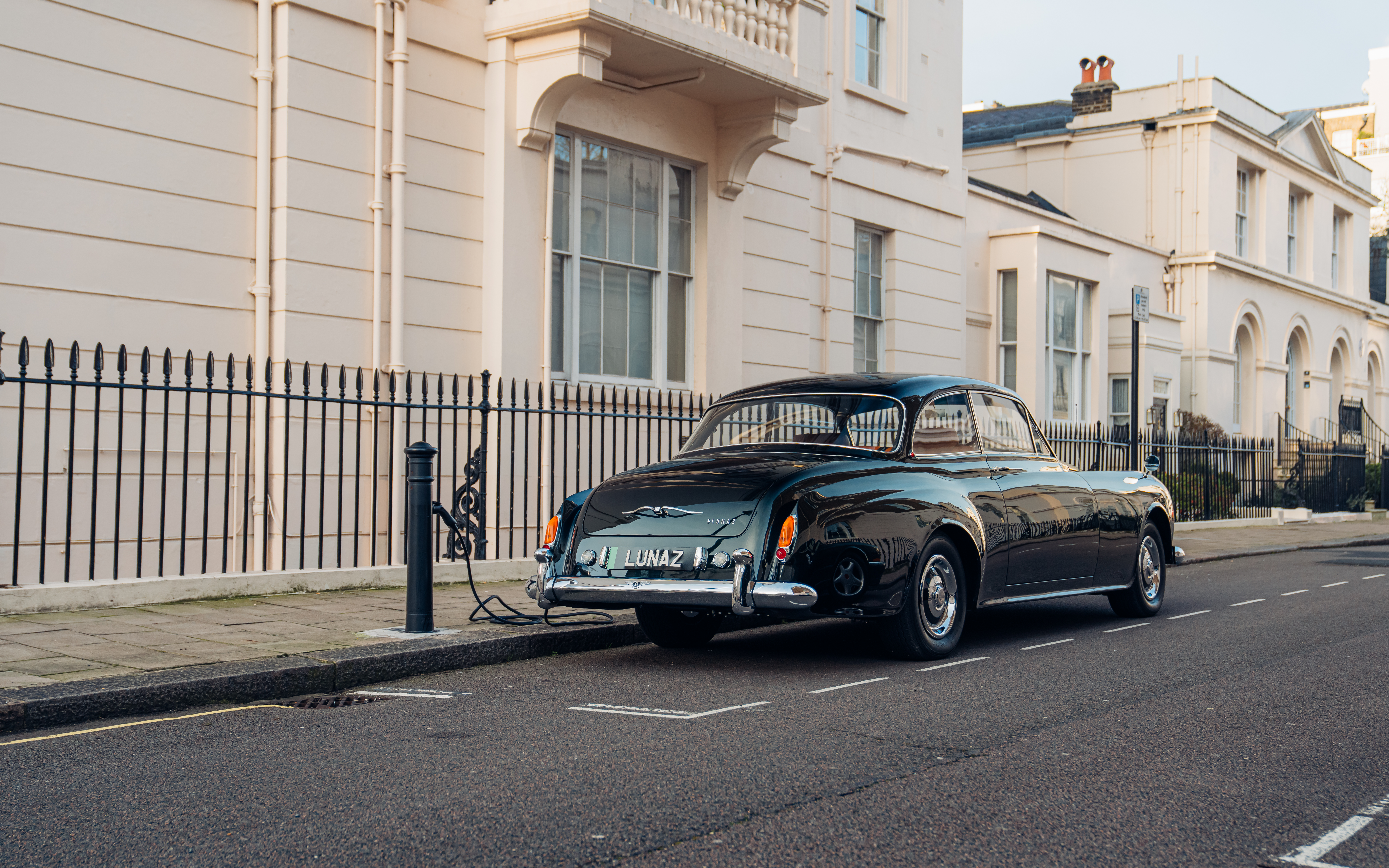 Lunaz Bentley S2